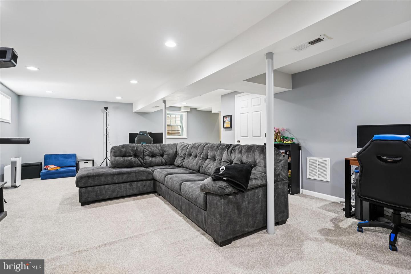 10919 SPURLOCK CT, FAIRFAX, Virginia 22032, 5 Bedrooms Bedrooms, ,3 BathroomsBathrooms,Residential,For sale,10919 SPURLOCK CT,VAFX2275392 MLS # VAFX2275392 10919 SPURLOCK CT, FAIRFAX, Virginia 22032, 5 Bedrooms Bedrooms, ,3 BathroomsBathrooms,Residential,For sale,10919 SPURLOCK CT,VAFX2275392 MLS # VAFX2275392