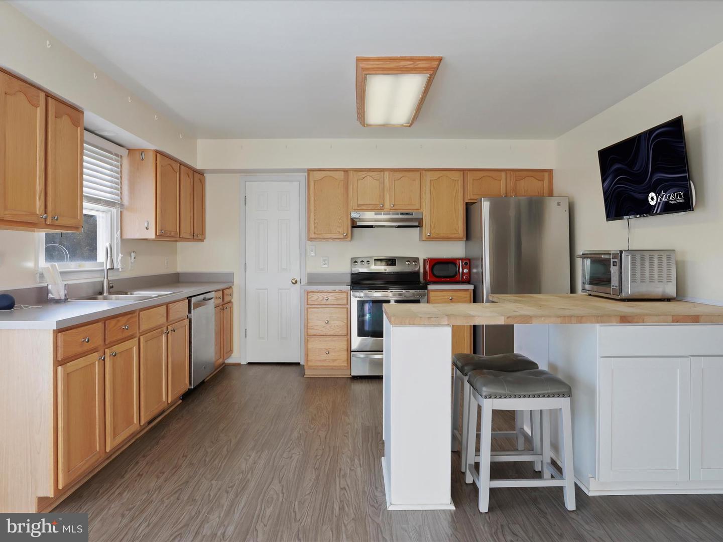 5200 WATERFORD RD, AMISSVILLE, Virginia 20106, 3 Bedrooms Bedrooms, ,2 BathroomsBathrooms,Residential,For sale,5200 WATERFORD RD,VACU2011860 MLS # VACU2011860 5200 WATERFORD RD, AMISSVILLE, Virginia 20106, 3 Bedrooms Bedrooms, ,2 BathroomsBathrooms,Residential,For sale,5200 WATERFORD RD,VACU2011860 MLS # VACU2011860