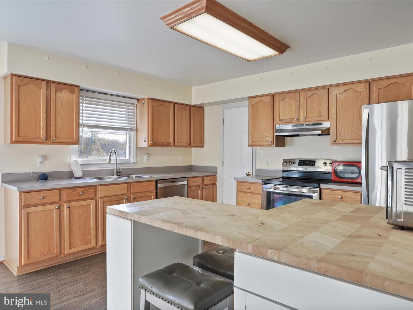 5200 WATERFORD RD, AMISSVILLE, Virginia 20106, 3 Bedrooms Bedrooms, ,2 BathroomsBathrooms,Residential,For sale,5200 WATERFORD RD,VACU2011860 MLS # VACU2011860 5200 WATERFORD RD, AMISSVILLE, Virginia 20106, 3 Bedrooms Bedrooms, ,2 BathroomsBathrooms,Residential,For sale,5200 WATERFORD RD,VACU2011860 MLS # VACU2011860