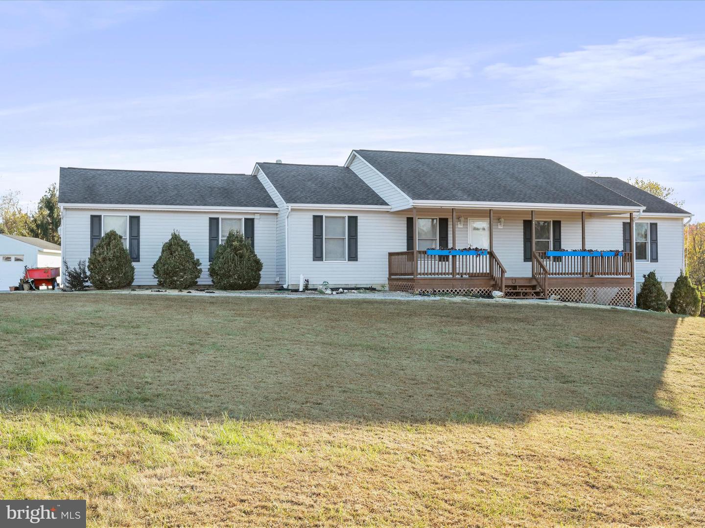 5200 WATERFORD RD, AMISSVILLE, Virginia 20106, 3 Bedrooms Bedrooms, ,2 BathroomsBathrooms,Residential,For sale,5200 WATERFORD RD,VACU2011860 MLS # VACU2011860 5200 WATERFORD RD, AMISSVILLE, Virginia 20106, 3 Bedrooms Bedrooms, ,2 BathroomsBathrooms,Residential,For sale,5200 WATERFORD RD,VACU2011860 MLS # VACU2011860
