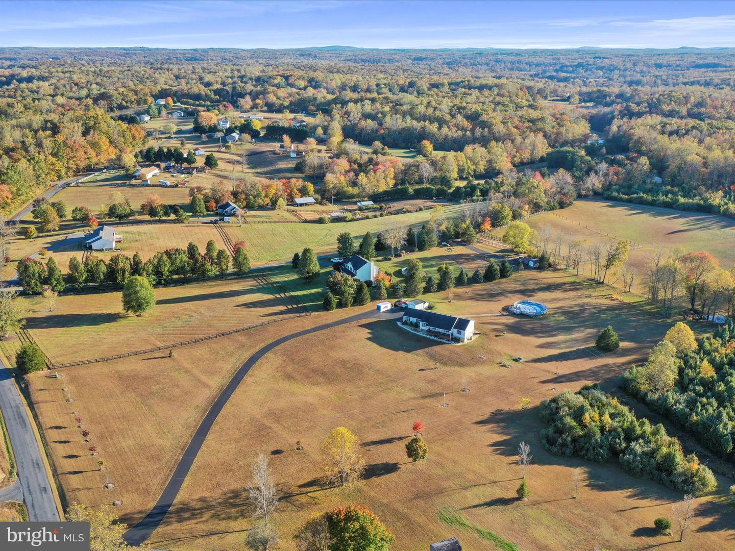 5200 WATERFORD RD, AMISSVILLE, Virginia 20106, 3 Bedrooms Bedrooms, ,2 BathroomsBathrooms,Residential,For sale,5200 WATERFORD RD,VACU2011860 MLS # VACU2011860 5200 WATERFORD RD, AMISSVILLE, Virginia 20106, 3 Bedrooms Bedrooms, ,2 BathroomsBathrooms,Residential,For sale,5200 WATERFORD RD,VACU2011860 MLS # VACU2011860