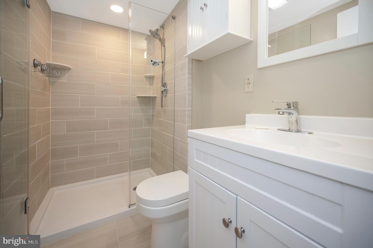 6507 BYRON AVE, SPRINGFIELD, Virginia 22150, 3 Bedrooms Bedrooms, ,3 BathroomsBathrooms,Residential,For sale,6507 BYRON AVE,VAFX2275538 MLS # VAFX2275538