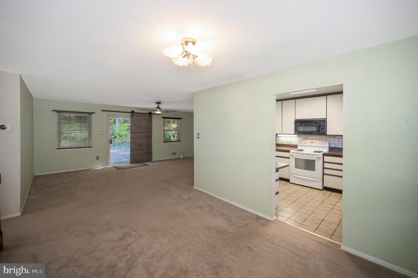 6507 BYRON AVE, SPRINGFIELD, Virginia 22150, 3 Bedrooms Bedrooms, ,3 BathroomsBathrooms,Residential,For sale,6507 BYRON AVE,VAFX2275538 MLS # VAFX2275538