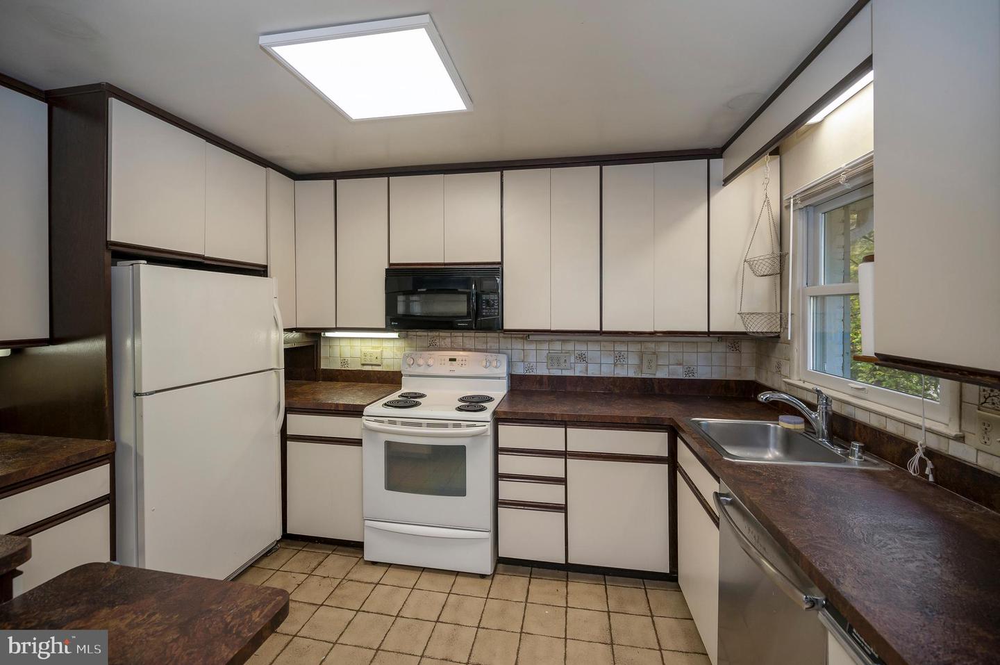 6507 BYRON AVE, SPRINGFIELD, Virginia 22150, 3 Bedrooms Bedrooms, ,3 BathroomsBathrooms,Residential,For sale,6507 BYRON AVE,VAFX2275538 MLS # VAFX2275538
