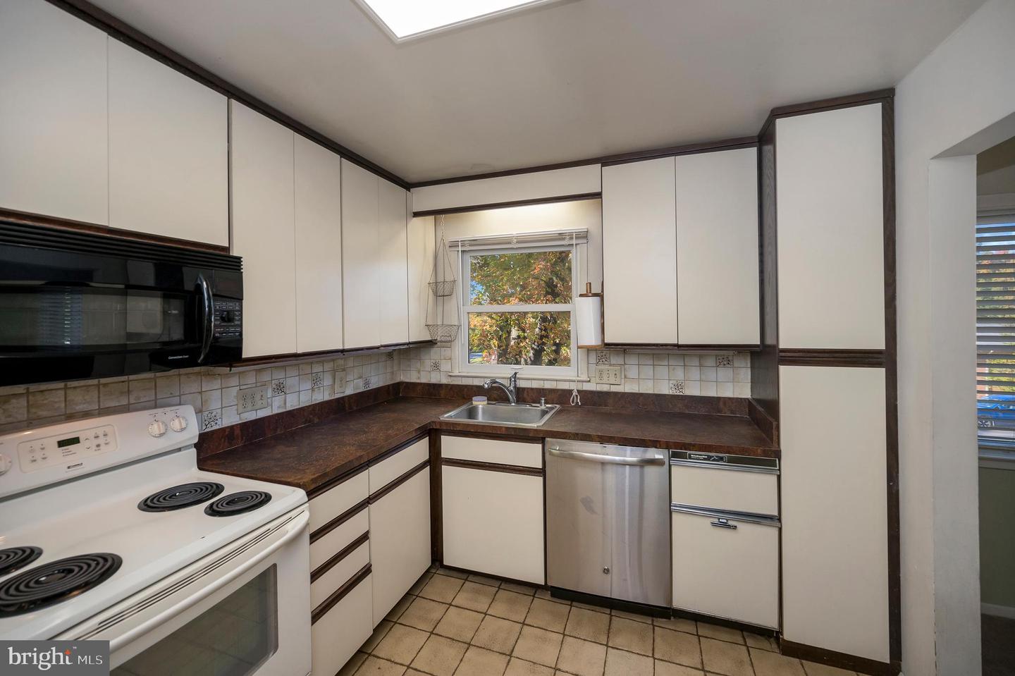 6507 BYRON AVE, SPRINGFIELD, Virginia 22150, 3 Bedrooms Bedrooms, ,3 BathroomsBathrooms,Residential,For sale,6507 BYRON AVE,VAFX2275538 MLS # VAFX2275538