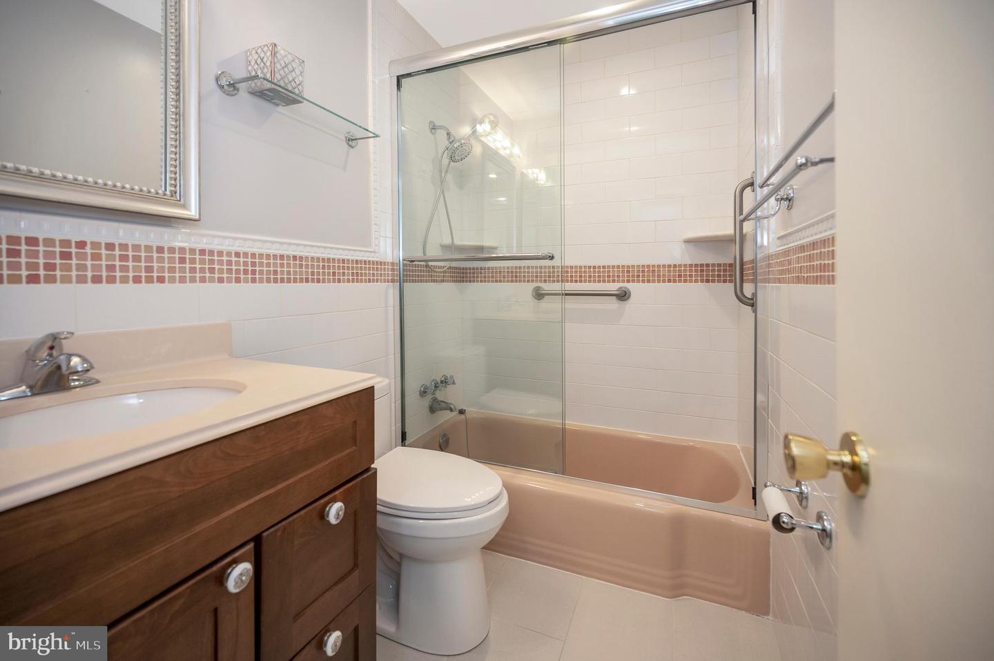 6507 BYRON AVE, SPRINGFIELD, Virginia 22150, 3 Bedrooms Bedrooms, ,3 BathroomsBathrooms,Residential,For sale,6507 BYRON AVE,VAFX2275538 MLS # VAFX2275538