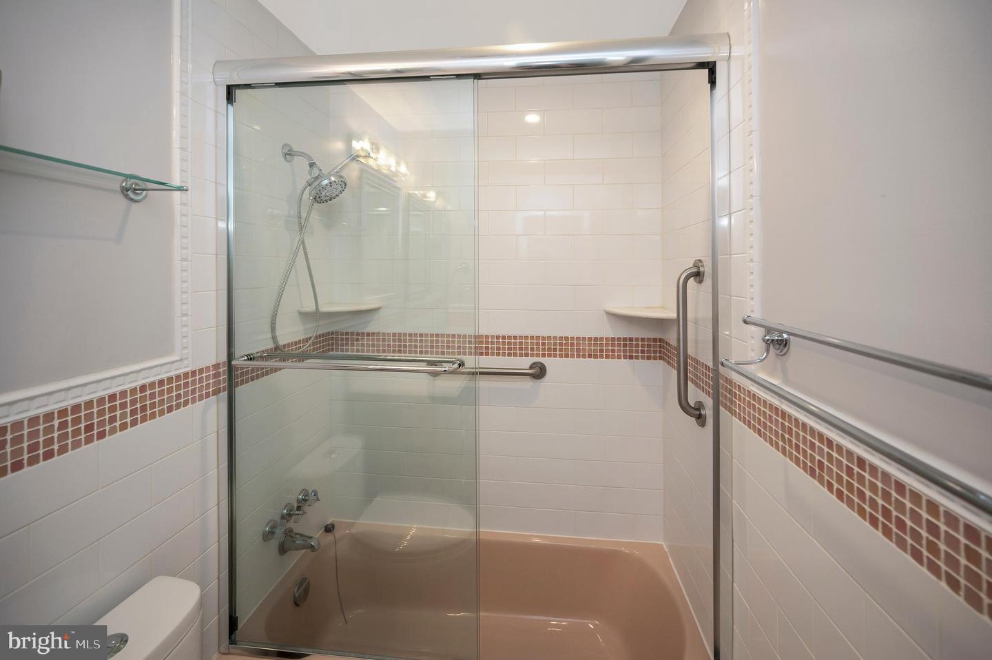 6507 BYRON AVE, SPRINGFIELD, Virginia 22150, 3 Bedrooms Bedrooms, ,3 BathroomsBathrooms,Residential,For sale,6507 BYRON AVE,VAFX2275538 MLS # VAFX2275538