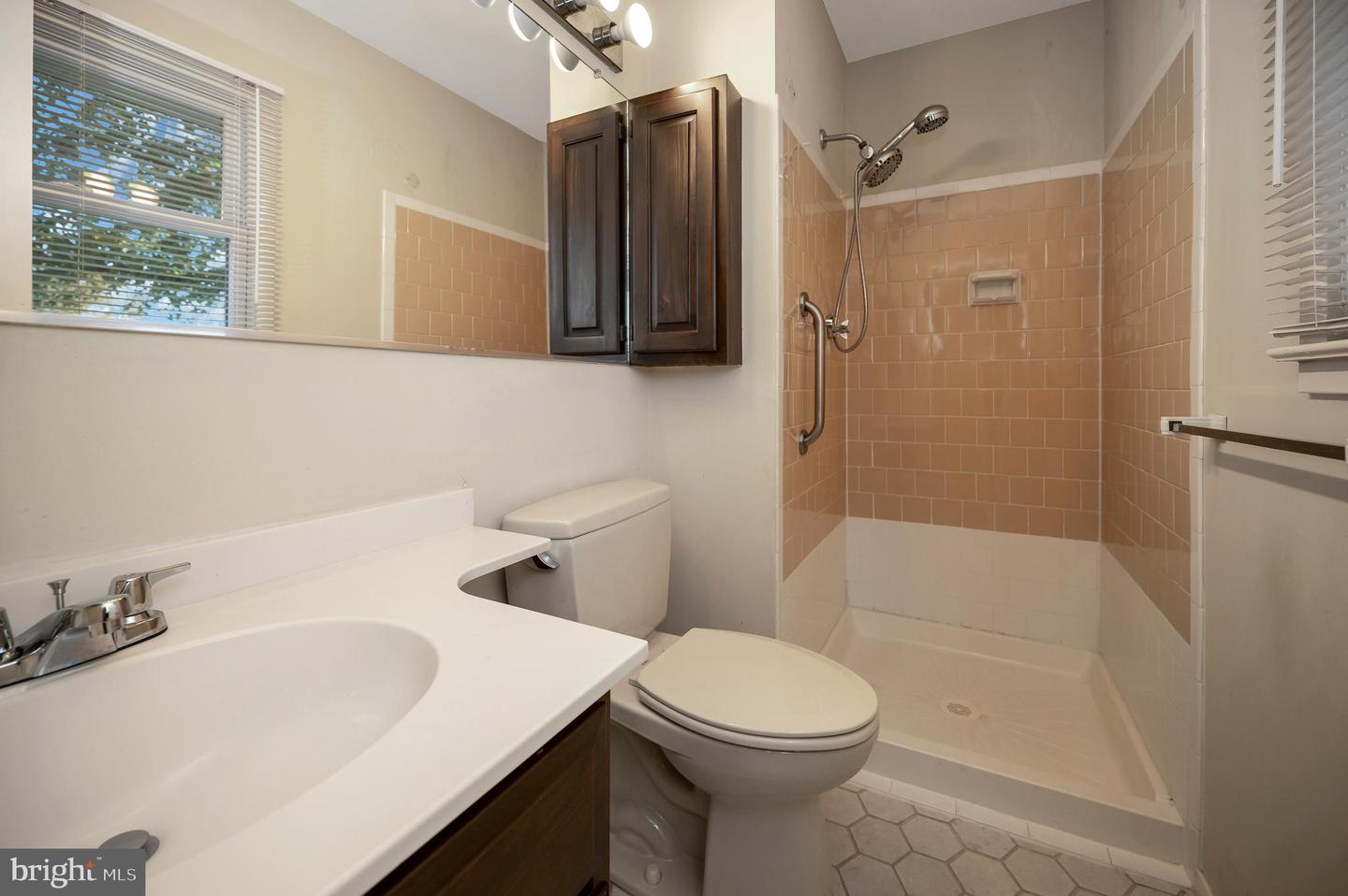 6507 BYRON AVE, SPRINGFIELD, Virginia 22150, 3 Bedrooms Bedrooms, ,3 BathroomsBathrooms,Residential,For sale,6507 BYRON AVE,VAFX2275538 MLS # VAFX2275538