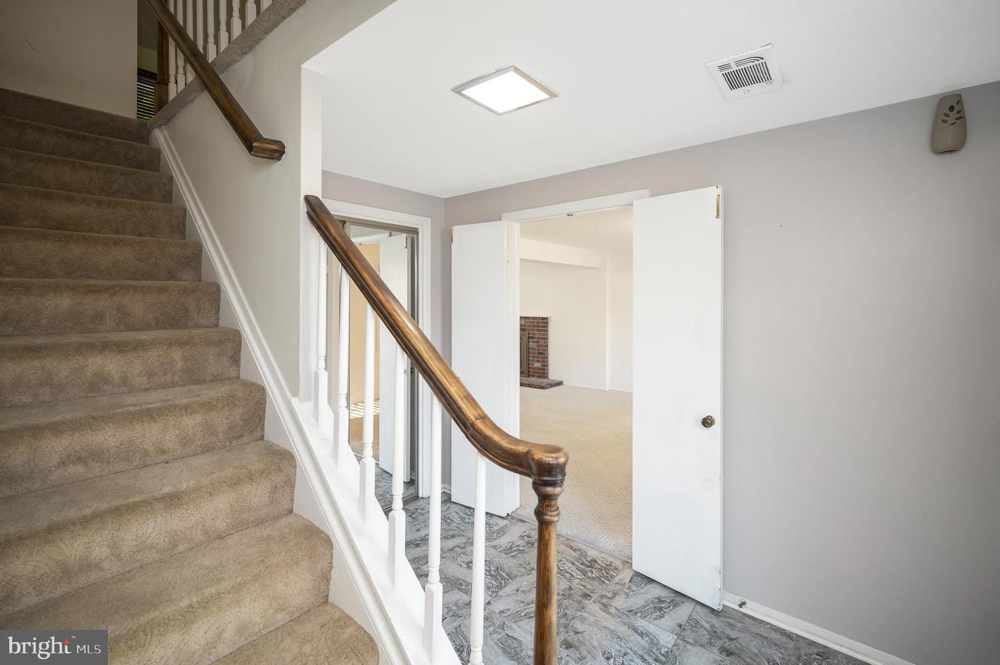 6507 BYRON AVE, SPRINGFIELD, Virginia 22150, 3 Bedrooms Bedrooms, ,3 BathroomsBathrooms,Residential,For sale,6507 BYRON AVE,VAFX2275538 MLS # VAFX2275538