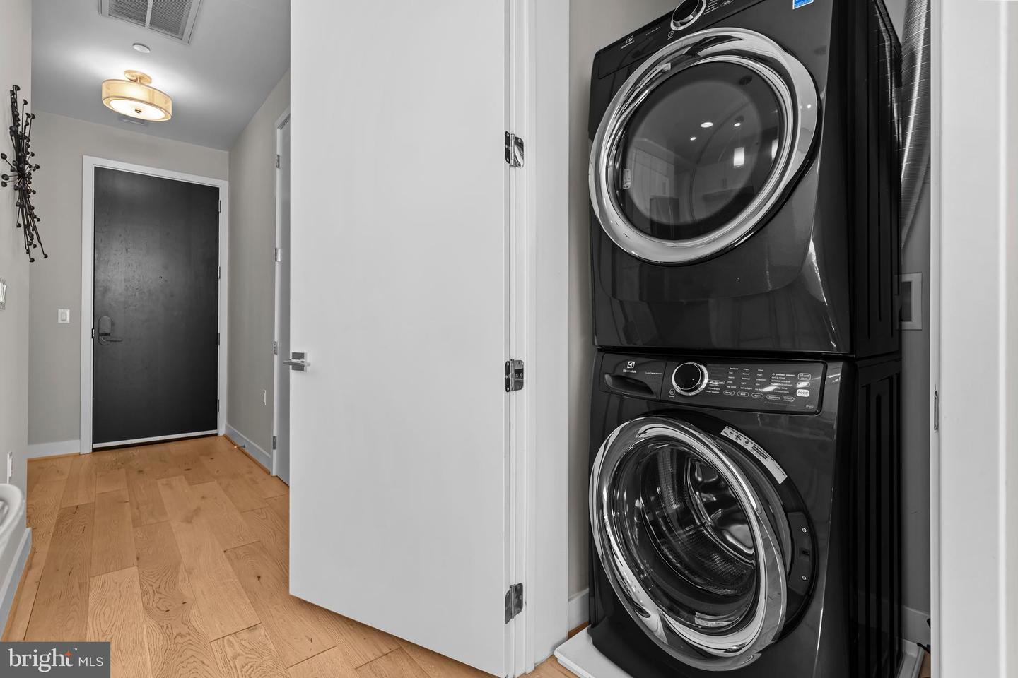 646 H ST NE #305, WASHINGTON, District Of Columbia 20002, 1 Bedroom Bedrooms, ,1 BathroomBathrooms,Residential,For sale,646 H ST NE #305,DCDC2228186 MLS # DCDC2228186 646 H ST NE #305, WASHINGTON, District Of Columbia 20002, 1 Bedroom Bedrooms, ,1 BathroomBathrooms,Residential,For sale,646 H ST NE #305,DCDC2228186 MLS # DCDC2228186