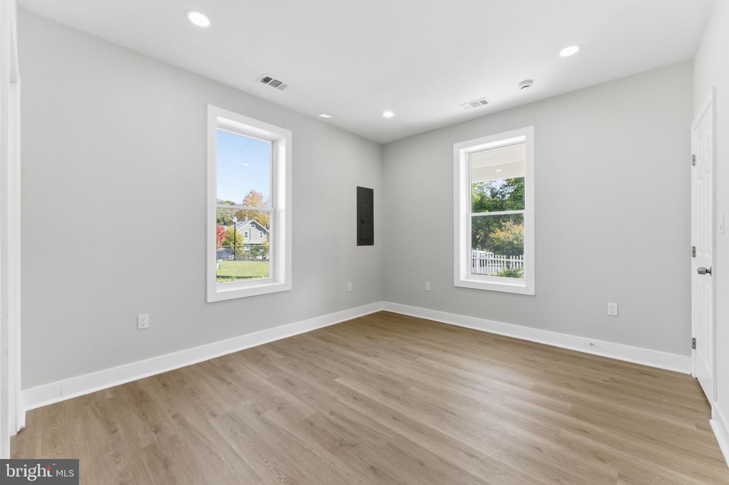 9204 DOUGLAS ST, MANASSAS, Virginia 20110, 4 Bedrooms Bedrooms, ,3 BathroomsBathrooms,Residential,For sale,9204 DOUGLAS ST,VAMN2009552 MLS # VAMN2009552