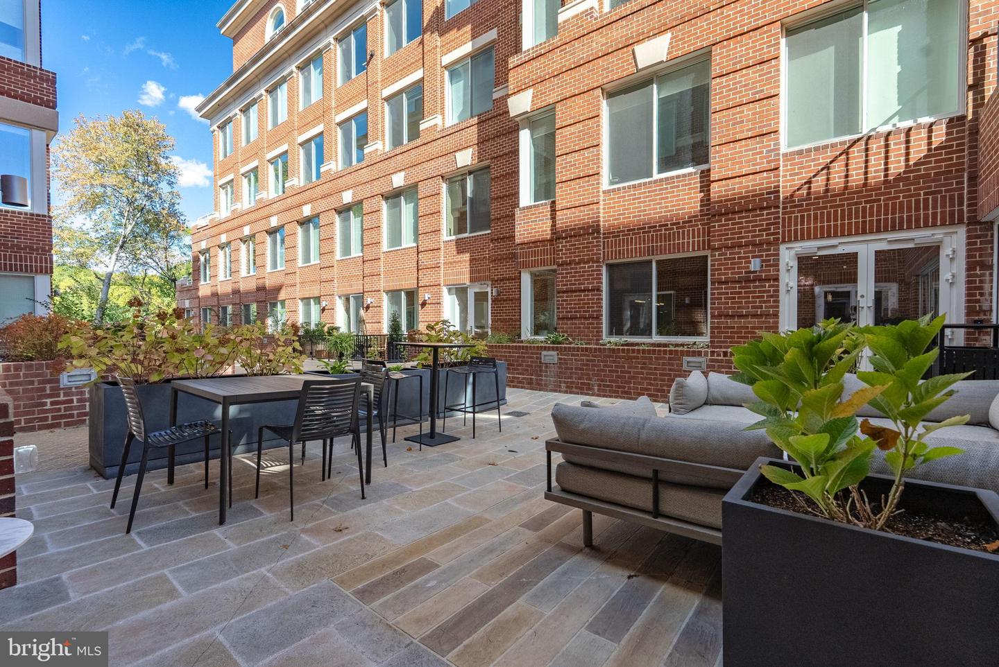 625 SLATERS LN #401, ALEXANDRIA, Virginia 22314, 1 Bedroom Bedrooms, ,1 BathroomBathrooms,Residential,For sale,625 SLATERS LN #401,VAAX2051106 MLS # VAAX2051106 625 SLATERS LN #401, ALEXANDRIA, Virginia 22314, 1 Bedroom Bedrooms, ,1 BathroomBathrooms,Residential,For sale,625 SLATERS LN #401,VAAX2051106 MLS # VAAX2051106