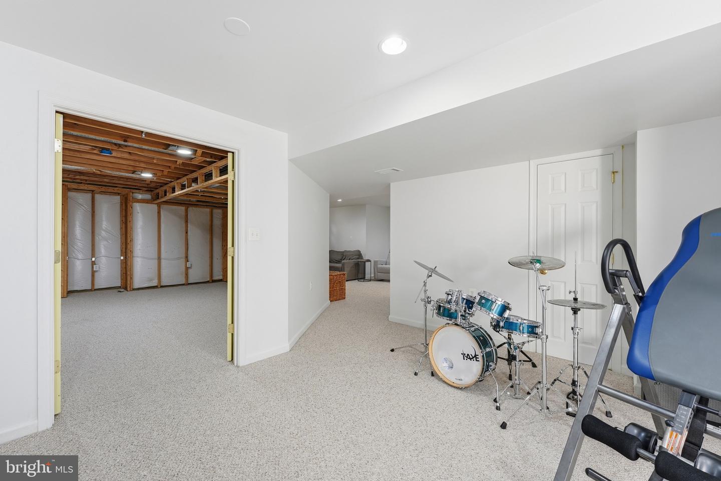 25466 CHAMBERS DR, CHANTILLY, Virginia 20152, 4 Bedrooms Bedrooms, ,3 BathroomsBathrooms,Residential,For sale,25466 CHAMBERS DR,VALO2109394 MLS # VALO2109394 25466 CHAMBERS DR, CHANTILLY, Virginia 20152, 4 Bedrooms Bedrooms, ,3 BathroomsBathrooms,Residential,For sale,25466 CHAMBERS DR,VALO2109394 MLS # VALO2109394