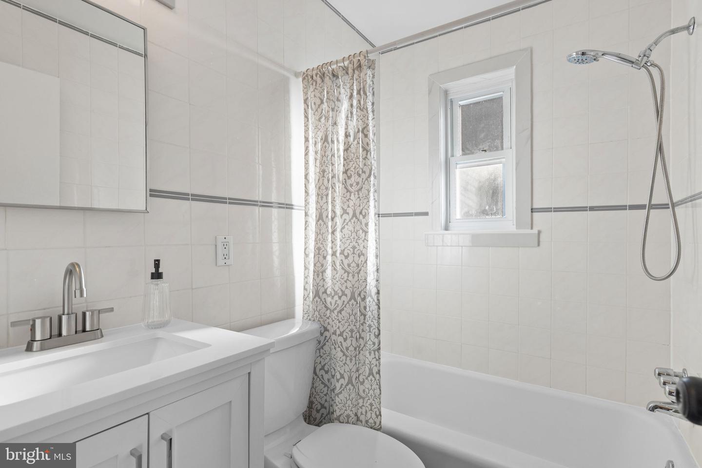 59 E TAYLOR RUN PKWY, ALEXANDRIA, Virginia 22314, 3 Bedrooms Bedrooms, ,1 BathroomBathrooms,Residential,For sale,59 E TAYLOR RUN PKWY,VAAX2051092 MLS # VAAX2051092 59 E TAYLOR RUN PKWY, ALEXANDRIA, Virginia 22314, 3 Bedrooms Bedrooms, ,1 BathroomBathrooms,Residential,For sale,59 E TAYLOR RUN PKWY,VAAX2051092 MLS # VAAX2051092