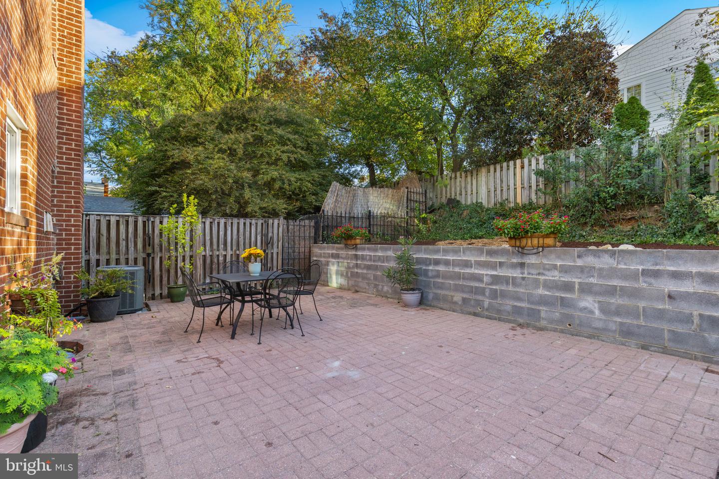 59 E TAYLOR RUN PKWY, ALEXANDRIA, Virginia 22314, 3 Bedrooms Bedrooms, ,1 BathroomBathrooms,Residential,For sale,59 E TAYLOR RUN PKWY,VAAX2051092 MLS # VAAX2051092 59 E TAYLOR RUN PKWY, ALEXANDRIA, Virginia 22314, 3 Bedrooms Bedrooms, ,1 BathroomBathrooms,Residential,For sale,59 E TAYLOR RUN PKWY,VAAX2051092 MLS # VAAX2051092