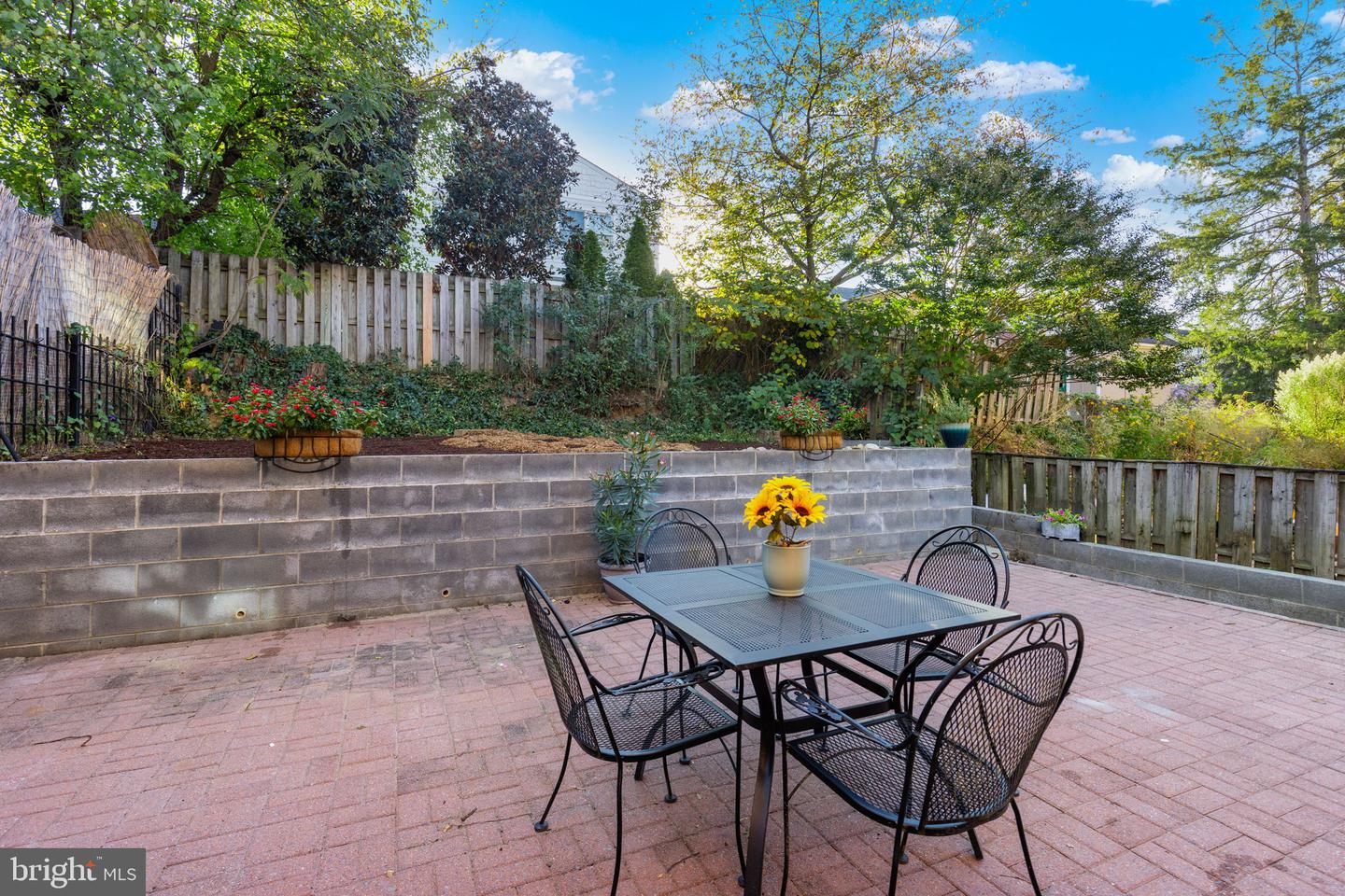 59 E TAYLOR RUN PKWY, ALEXANDRIA, Virginia 22314, 3 Bedrooms Bedrooms, ,1 BathroomBathrooms,Residential,For sale,59 E TAYLOR RUN PKWY,VAAX2051092 MLS # VAAX2051092 59 E TAYLOR RUN PKWY, ALEXANDRIA, Virginia 22314, 3 Bedrooms Bedrooms, ,1 BathroomBathrooms,Residential,For sale,59 E TAYLOR RUN PKWY,VAAX2051092 MLS # VAAX2051092