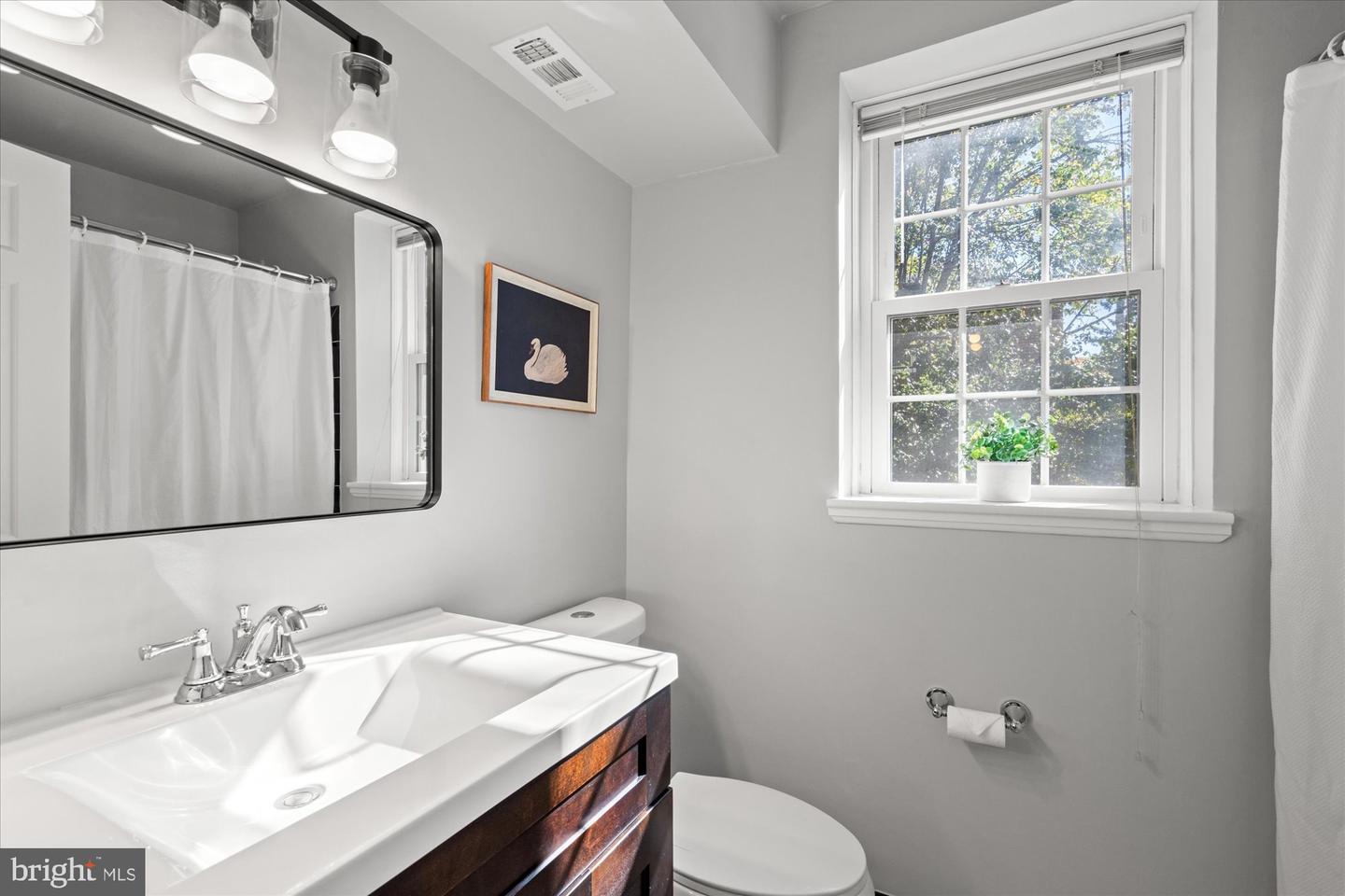 3049 S BUCHANAN ST #B2, ARLINGTON, Virginia 22206, 1 Bedroom Bedrooms, ,1 BathroomBathrooms,Residential,For sale,3049 S BUCHANAN ST #B2,VAAR2065220 MLS # VAAR2065220 3049 S BUCHANAN ST #B2, ARLINGTON, Virginia 22206, 1 Bedroom Bedrooms, ,1 BathroomBathrooms,Residential,For sale,3049 S BUCHANAN ST #B2,VAAR2065220 MLS # VAAR2065220