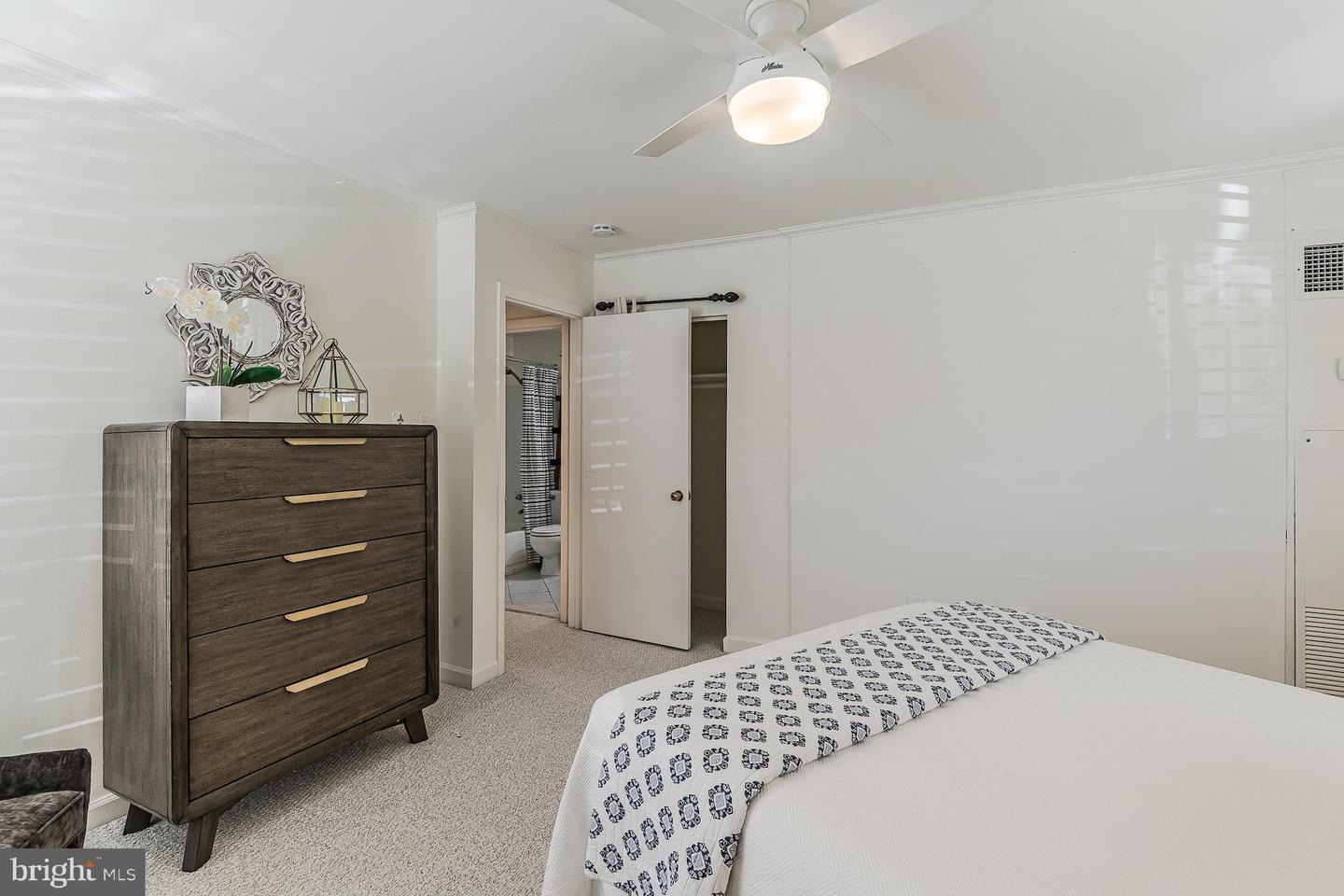 333 2ND ST NE #206, WASHINGTON, District Of Columbia 20002, 1 Bedroom Bedrooms, ,1 BathroomBathrooms,Residential,For sale,333 2ND ST NE #206,DCDC2228242 MLS # DCDC2228242 333 2ND ST NE #206, WASHINGTON, District Of Columbia 20002, 1 Bedroom Bedrooms, ,1 BathroomBathrooms,Residential,For sale,333 2ND ST NE #206,DCDC2228242 MLS # DCDC2228242