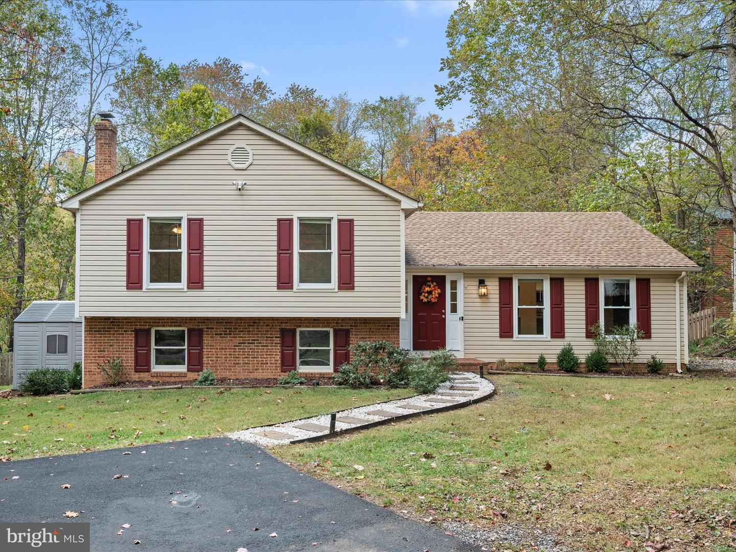 60 HIGH KNOB CT, FRONT ROYAL, Virginia 22630, 4 Bedrooms Bedrooms, ,3 BathroomsBathrooms,Residential,For sale,60 HIGH KNOB CT,VAWR2012606 MLS # VAWR2012606 60 HIGH KNOB CT, FRONT ROYAL, Virginia 22630, 4 Bedrooms Bedrooms, ,3 BathroomsBathrooms,Residential,For sale,60 HIGH KNOB CT,VAWR2012606 MLS # VAWR2012606