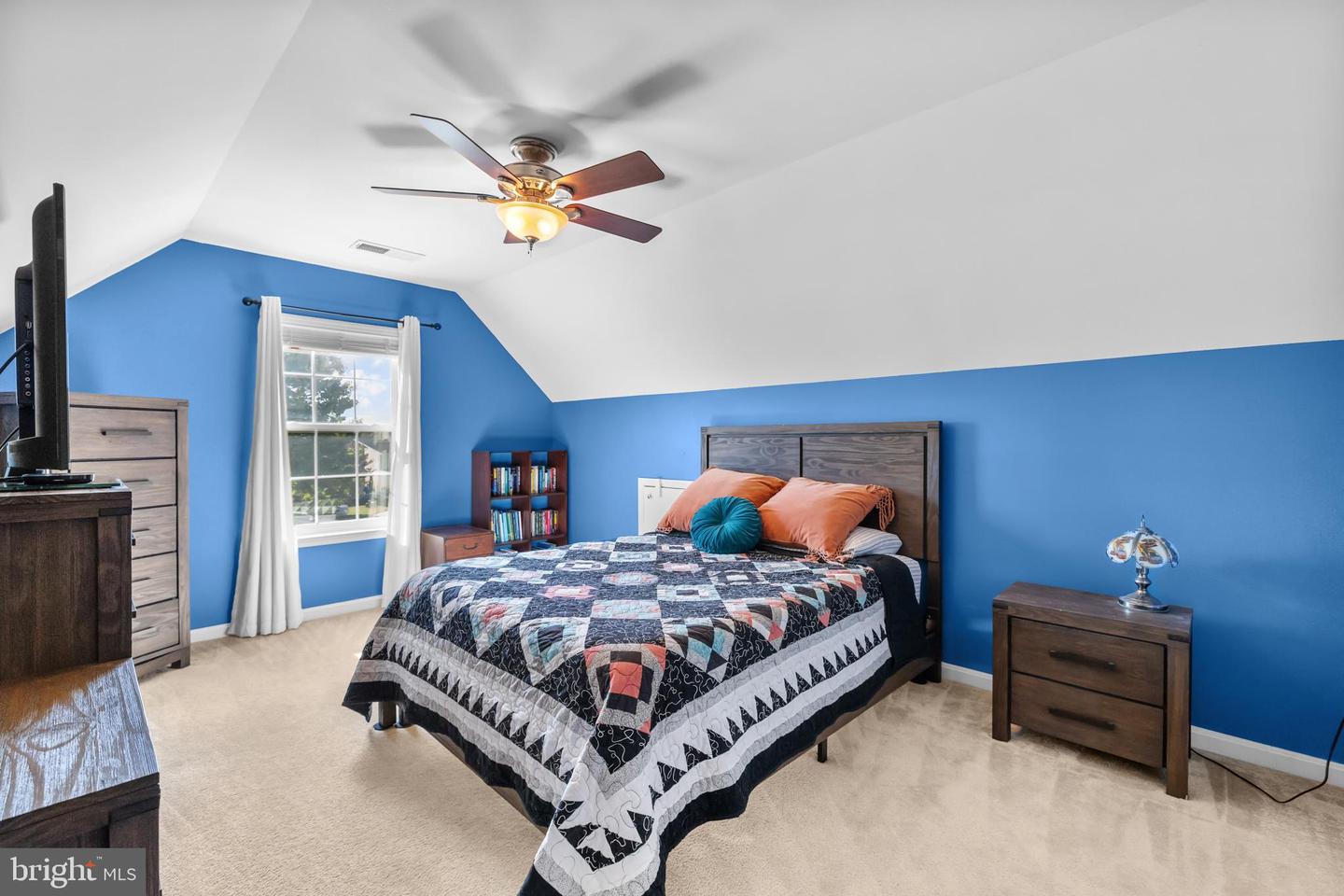 5336 DAYBREAK LN, WOODBRIDGE, Virginia 22193, 4 Bedrooms Bedrooms, ,3 BathroomsBathrooms,Residential,For sale,5336 DAYBREAK LN,VAPW2106514 MLS # VAPW2106514 5336 DAYBREAK LN, WOODBRIDGE, Virginia 22193, 4 Bedrooms Bedrooms, ,3 BathroomsBathrooms,Residential,For sale,5336 DAYBREAK LN,VAPW2106514 MLS # VAPW2106514