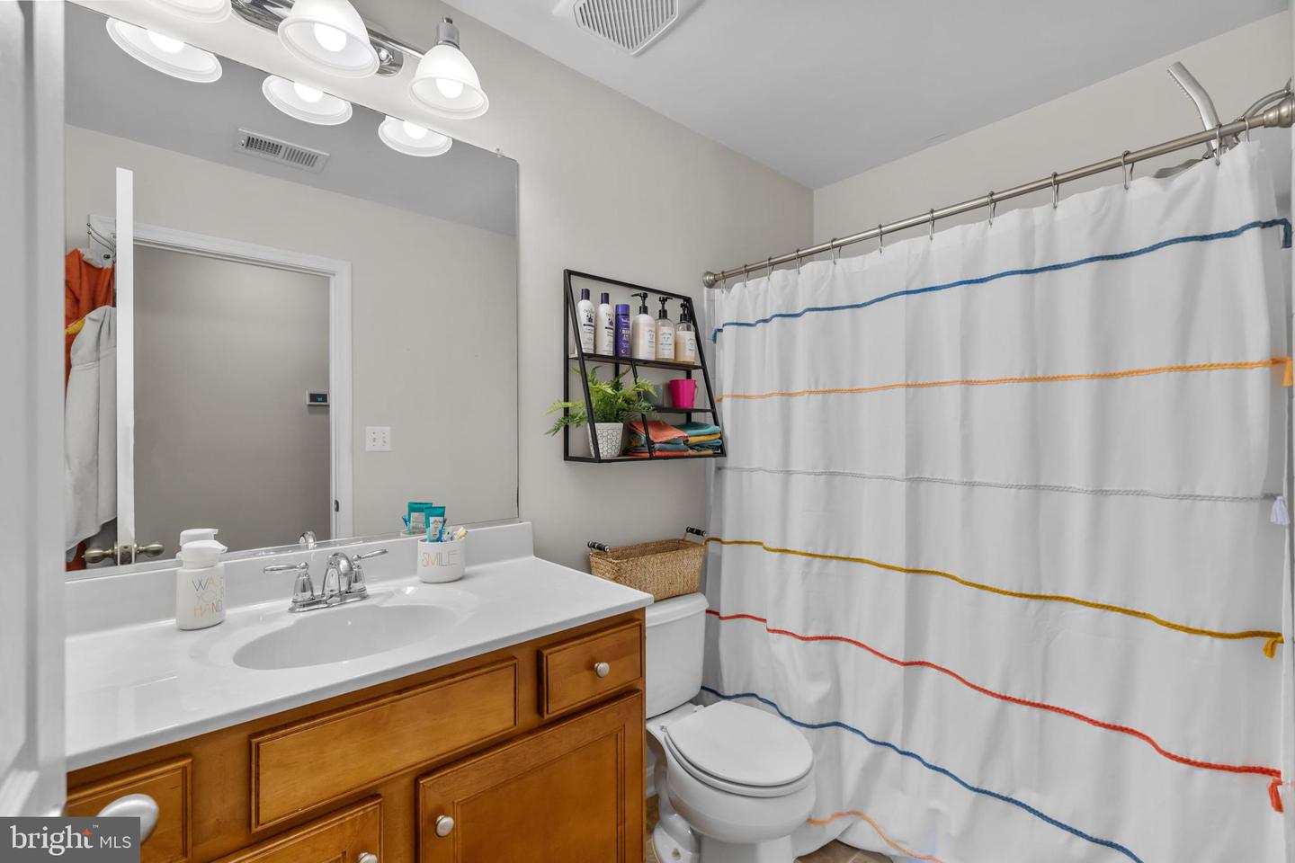 5336 DAYBREAK LN, WOODBRIDGE, Virginia 22193, 4 Bedrooms Bedrooms, ,3 BathroomsBathrooms,Residential,For sale,5336 DAYBREAK LN,VAPW2106514 MLS # VAPW2106514 5336 DAYBREAK LN, WOODBRIDGE, Virginia 22193, 4 Bedrooms Bedrooms, ,3 BathroomsBathrooms,Residential,For sale,5336 DAYBREAK LN,VAPW2106514 MLS # VAPW2106514