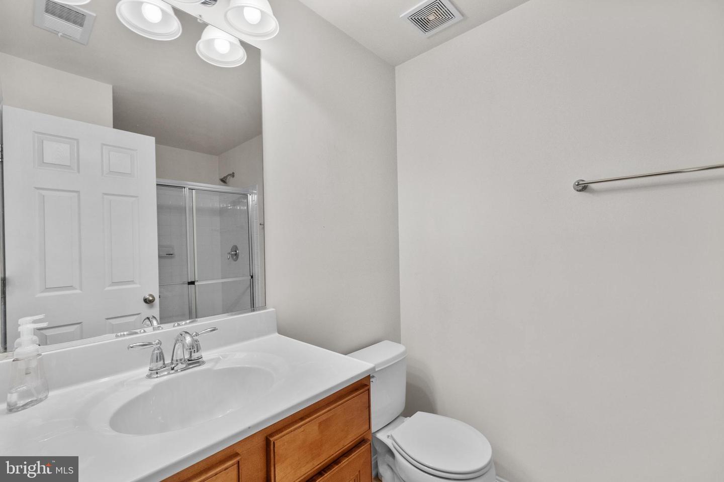 5336 DAYBREAK LN, WOODBRIDGE, Virginia 22193, 4 Bedrooms Bedrooms, ,3 BathroomsBathrooms,Residential,For sale,5336 DAYBREAK LN,VAPW2106514 MLS # VAPW2106514 5336 DAYBREAK LN, WOODBRIDGE, Virginia 22193, 4 Bedrooms Bedrooms, ,3 BathroomsBathrooms,Residential,For sale,5336 DAYBREAK LN,VAPW2106514 MLS # VAPW2106514