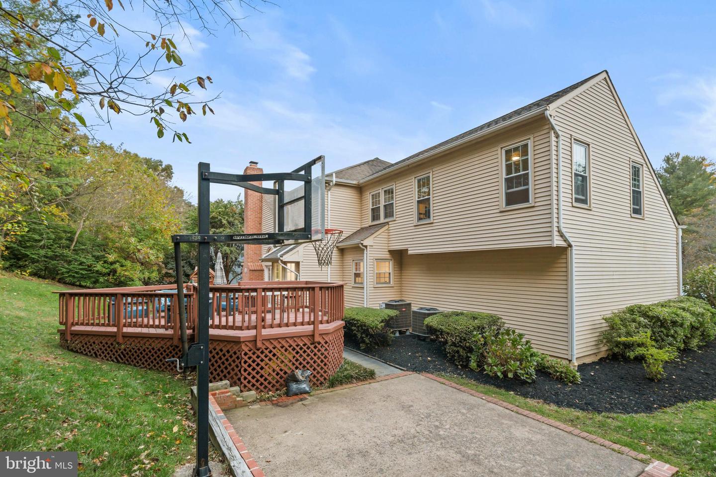 1205 CAMEO CT, HERNDON, Virginia 20170, 4 Bedrooms Bedrooms, 11 Rooms Rooms,3 BathroomsBathrooms,Residential,For sale,1205 CAMEO CT,VAFX2275658 MLS # VAFX2275658 1205 CAMEO CT, HERNDON, Virginia 20170, 4 Bedrooms Bedrooms, 11 Rooms Rooms,3 BathroomsBathrooms,Residential,For sale,1205 CAMEO CT,VAFX2275658 MLS # VAFX2275658