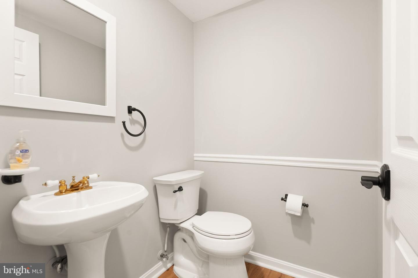 43107 SHERBROOKE TER, LEESBURG, Virginia 20176, 4 Bedrooms Bedrooms, ,2 BathroomsBathrooms,Residential,For sale,43107 SHERBROOKE TER,VALO2109452 MLS # VALO2109452 43107 SHERBROOKE TER, LEESBURG, Virginia 20176, 4 Bedrooms Bedrooms, ,2 BathroomsBathrooms,Residential,For sale,43107 SHERBROOKE TER,VALO2109452 MLS # VALO2109452