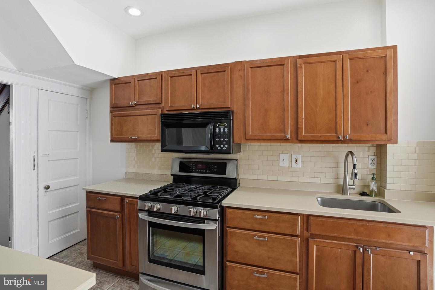 1036 QUEBEC PL NW, WASHINGTON, District Of Columbia 20010, 3 Bedrooms Bedrooms, ,1 BathroomBathrooms,Residential,For sale,1036 QUEBEC PL NW,DCDC2228332 MLS # DCDC2228332 1036 QUEBEC PL NW, WASHINGTON, District Of Columbia 20010, 3 Bedrooms Bedrooms, ,1 BathroomBathrooms,Residential,For sale,1036 QUEBEC PL NW,DCDC2228332 MLS # DCDC2228332