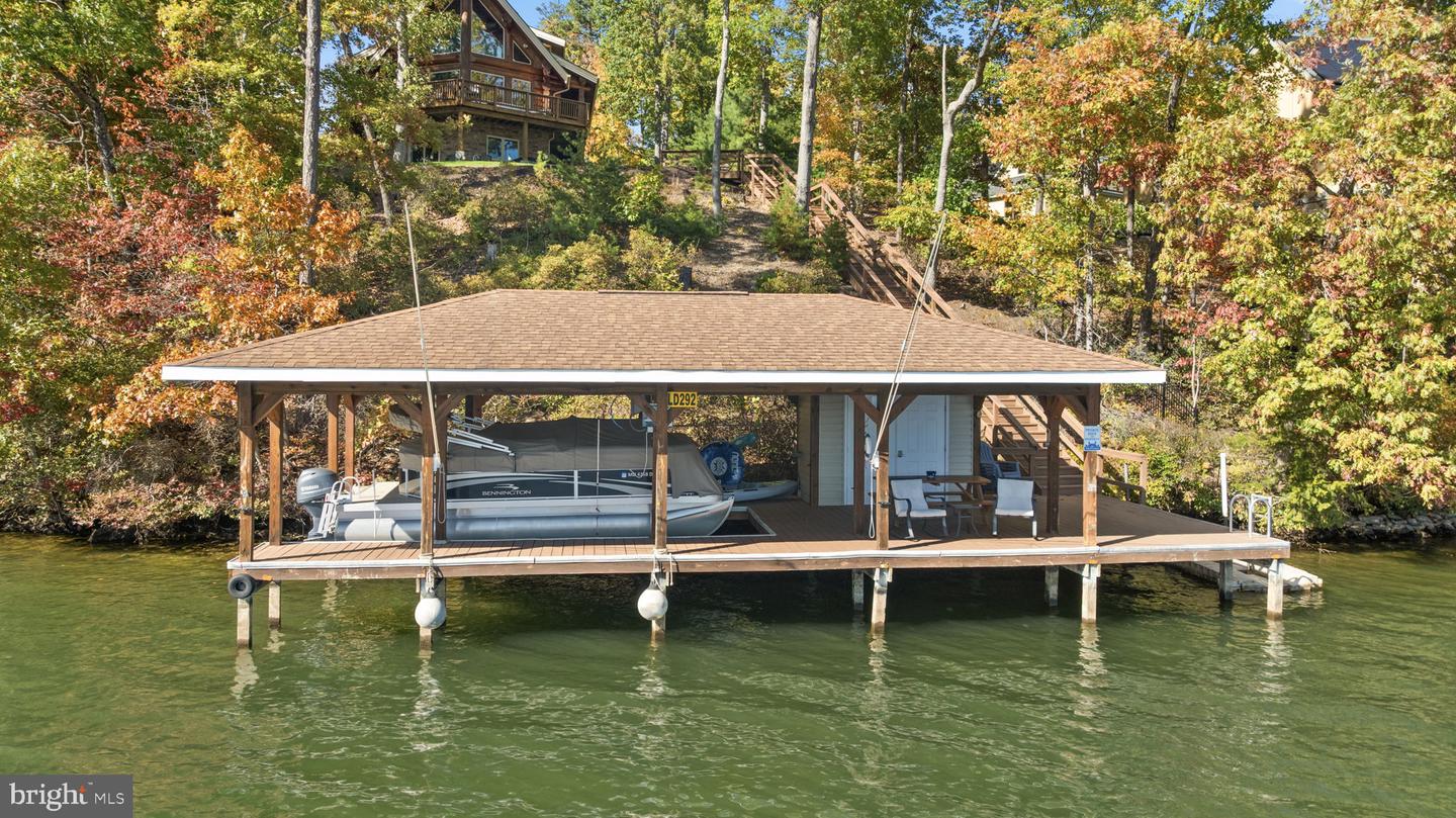 1132 MITCHELL POINT RD, MINERAL, Virginia 23117, 3 Bedrooms Bedrooms, 13 Rooms Rooms,3 BathroomsBathrooms,Residential,For sale,1132 MITCHELL POINT RD,VALA2008762 MLS # VALA2008762 1132 MITCHELL POINT RD, MINERAL, Virginia 23117, 3 Bedrooms Bedrooms, 13 Rooms Rooms,3 BathroomsBathrooms,Residential,For sale,1132 MITCHELL POINT RD,VALA2008762 MLS # VALA2008762