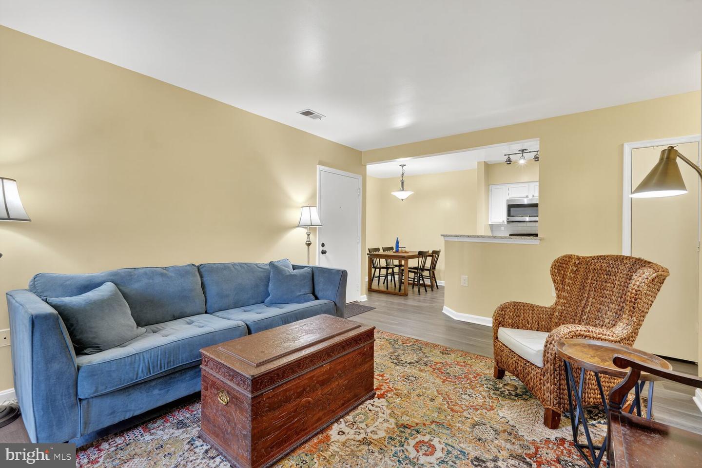 6918 VICTORIA DR #D, ALEXANDRIA, Virginia 22310, 2 Bedrooms Bedrooms, ,2 BathroomsBathrooms,Residential,For sale,6918 VICTORIA DR #D,VAFX2275750 MLS # VAFX2275750 6918 VICTORIA DR #D, ALEXANDRIA, Virginia 22310, 2 Bedrooms Bedrooms, ,2 BathroomsBathrooms,Residential,For sale,6918 VICTORIA DR #D,VAFX2275750 MLS # VAFX2275750