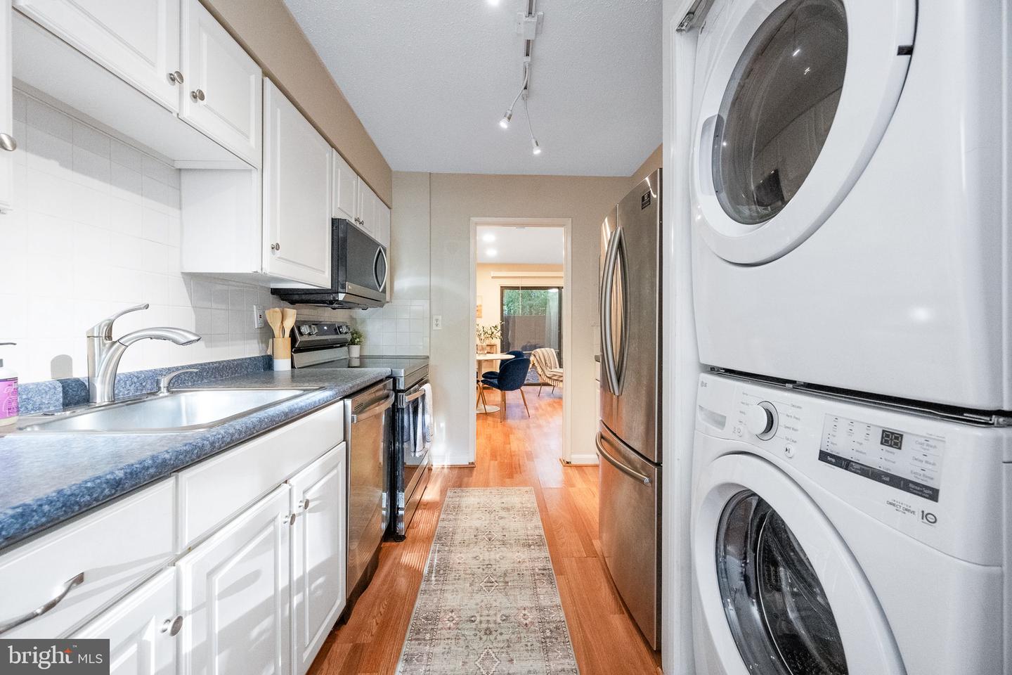 2340 SOUTHGATE SQ, RESTON, Virginia 20191, 2 Bedrooms Bedrooms, ,1 BathroomBathrooms,Residential,For sale,2340 SOUTHGATE SQ,VAFX2275764 MLS # VAFX2275764 2340 SOUTHGATE SQ, RESTON, Virginia 20191, 2 Bedrooms Bedrooms, ,1 BathroomBathrooms,Residential,For sale,2340 SOUTHGATE SQ,VAFX2275764 MLS # VAFX2275764