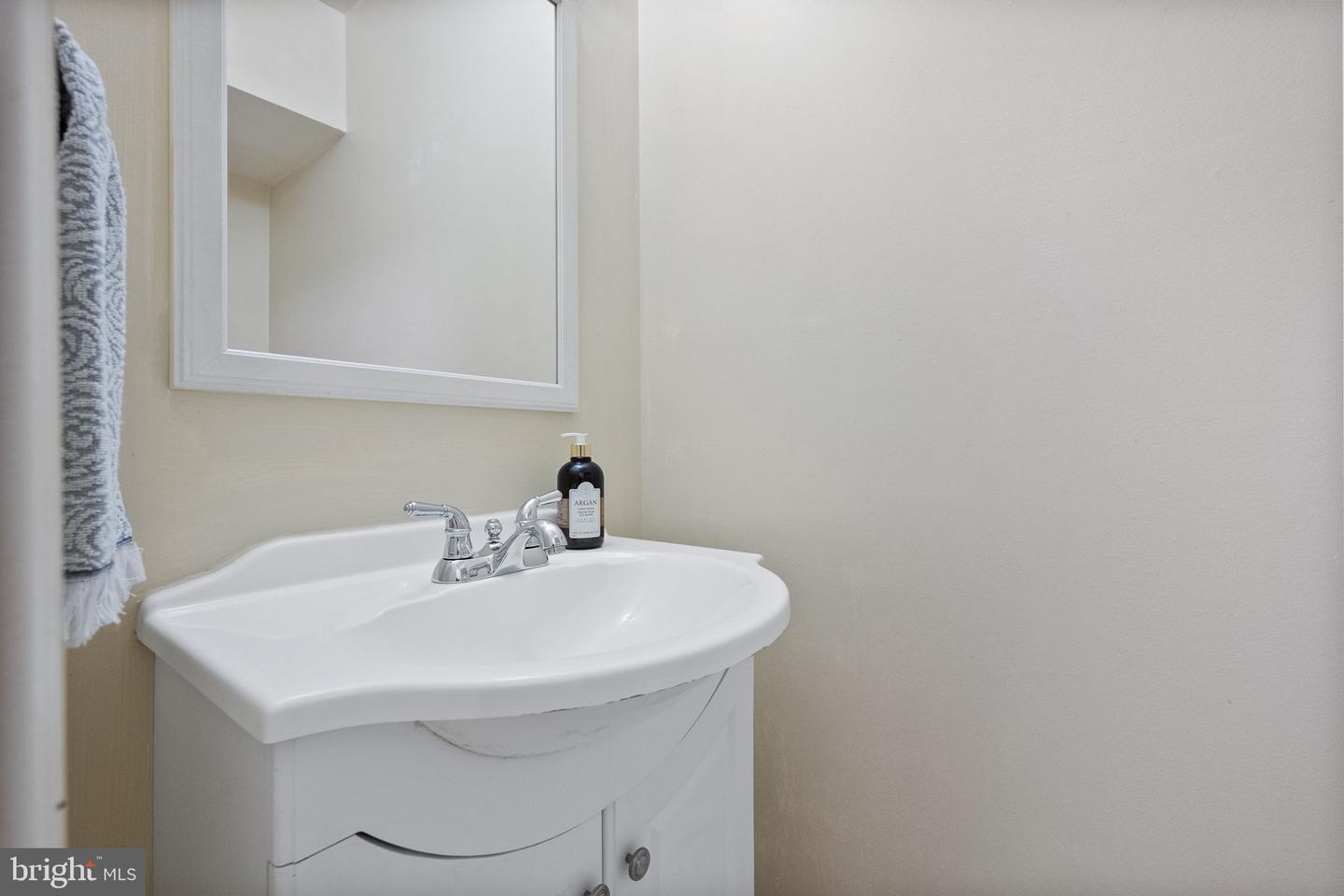 2340 SOUTHGATE SQ, RESTON, Virginia 20191, 2 Bedrooms Bedrooms, ,1 BathroomBathrooms,Residential,For sale,2340 SOUTHGATE SQ,VAFX2275764 MLS # VAFX2275764 2340 SOUTHGATE SQ, RESTON, Virginia 20191, 2 Bedrooms Bedrooms, ,1 BathroomBathrooms,Residential,For sale,2340 SOUTHGATE SQ,VAFX2275764 MLS # VAFX2275764