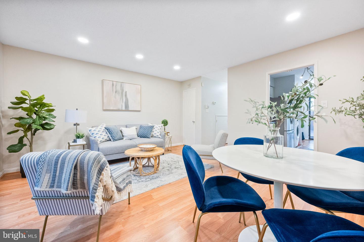 2340 SOUTHGATE SQ, RESTON, Virginia 20191, 2 Bedrooms Bedrooms, ,1 BathroomBathrooms,Residential,For sale,2340 SOUTHGATE SQ,VAFX2275764 MLS # VAFX2275764 2340 SOUTHGATE SQ, RESTON, Virginia 20191, 2 Bedrooms Bedrooms, ,1 BathroomBathrooms,Residential,For sale,2340 SOUTHGATE SQ,VAFX2275764 MLS # VAFX2275764