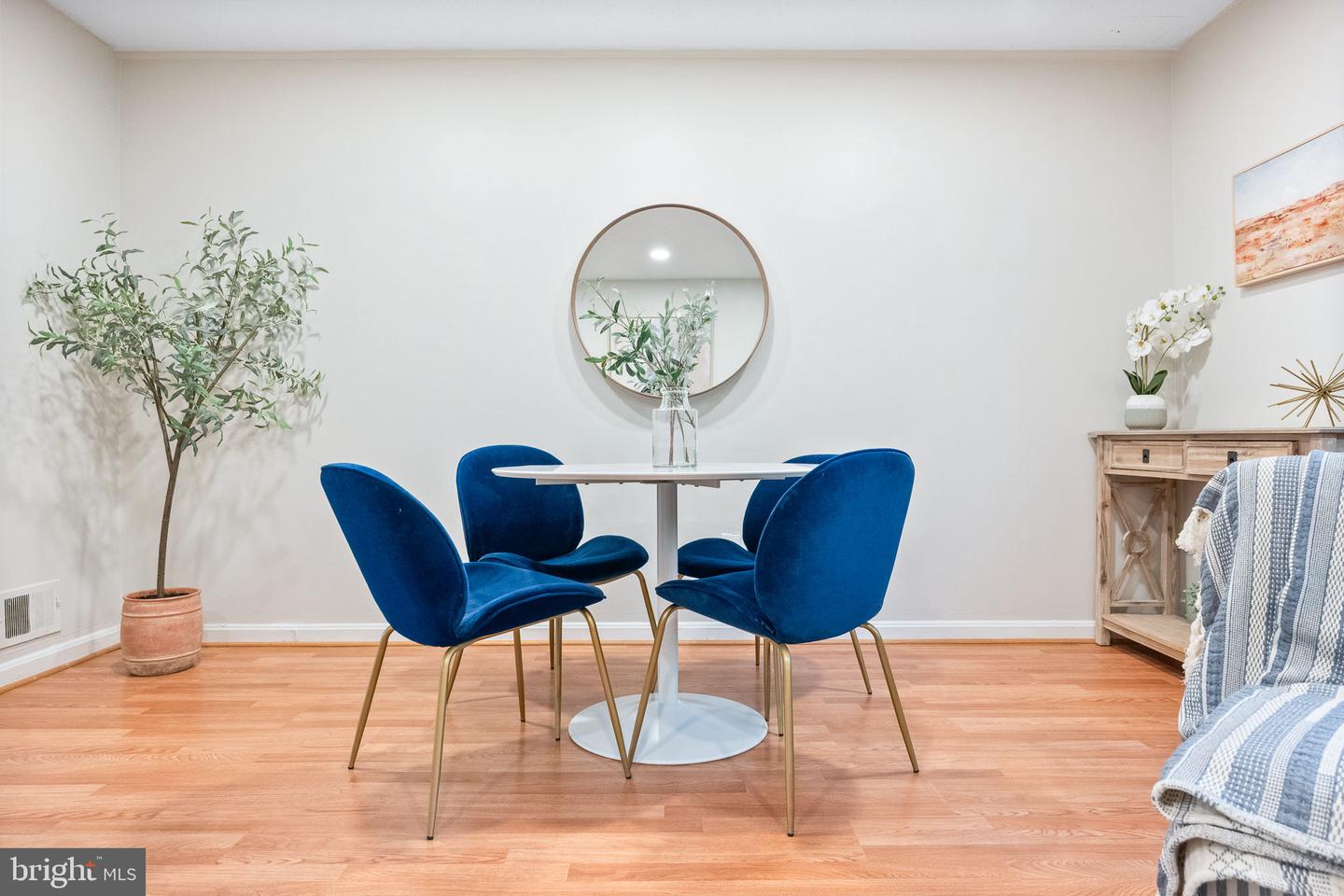 2340 SOUTHGATE SQ, RESTON, Virginia 20191, 2 Bedrooms Bedrooms, ,1 BathroomBathrooms,Residential,For sale,2340 SOUTHGATE SQ,VAFX2275764 MLS # VAFX2275764 2340 SOUTHGATE SQ, RESTON, Virginia 20191, 2 Bedrooms Bedrooms, ,1 BathroomBathrooms,Residential,For sale,2340 SOUTHGATE SQ,VAFX2275764 MLS # VAFX2275764