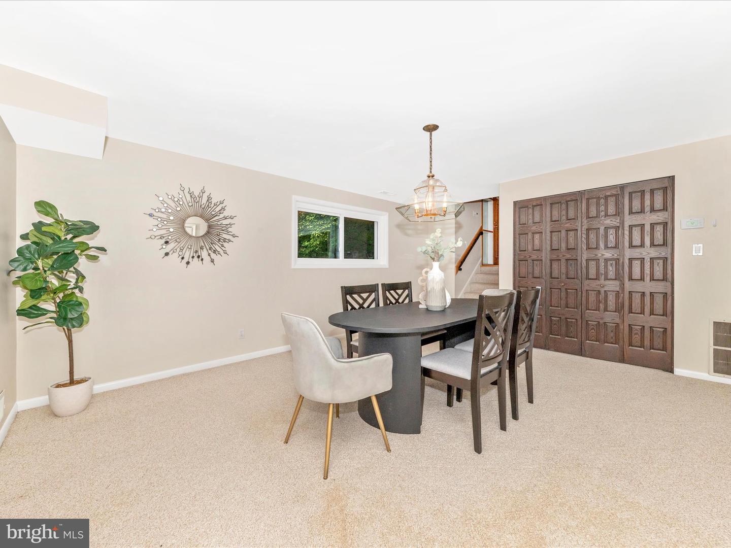 7203 HOMESTEAD PL, SPRINGFIELD, Virginia 22151, 4 Bedrooms Bedrooms, ,2 BathroomsBathrooms,Residential,For sale,7203 HOMESTEAD PL,VAFX2275772 MLS # VAFX2275772