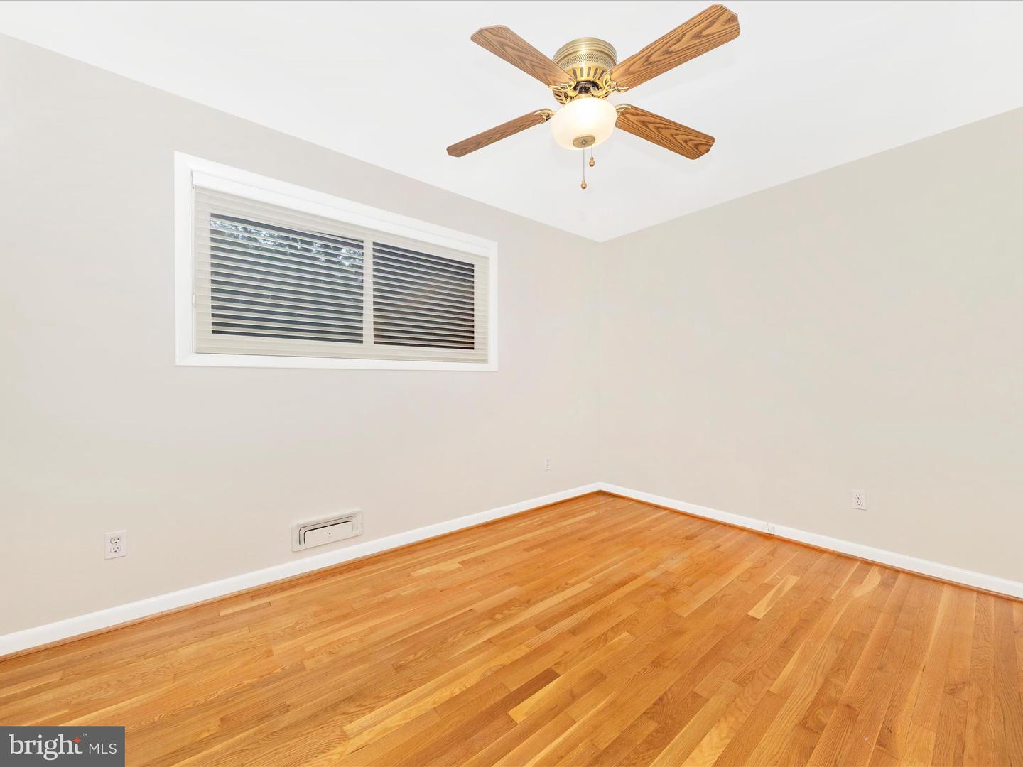 7203 HOMESTEAD PL, SPRINGFIELD, Virginia 22151, 4 Bedrooms Bedrooms, ,2 BathroomsBathrooms,Residential,For sale,7203 HOMESTEAD PL,VAFX2275772 MLS # VAFX2275772