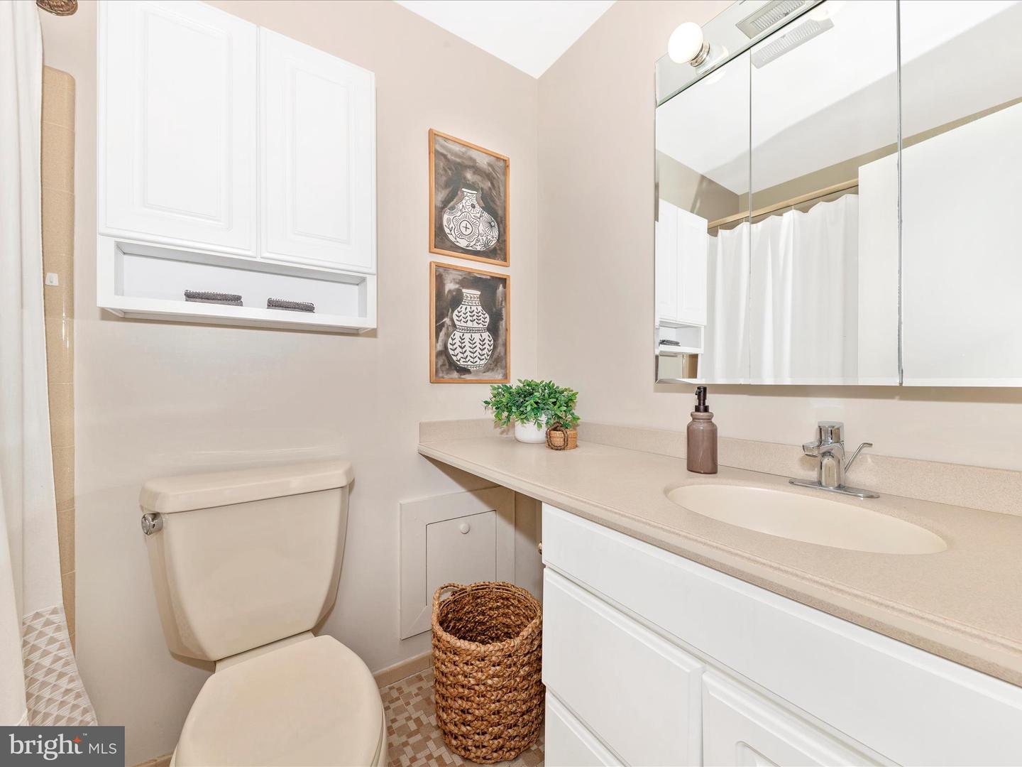 7203 HOMESTEAD PL, SPRINGFIELD, Virginia 22151, 4 Bedrooms Bedrooms, ,2 BathroomsBathrooms,Residential,For sale,7203 HOMESTEAD PL,VAFX2275772 MLS # VAFX2275772