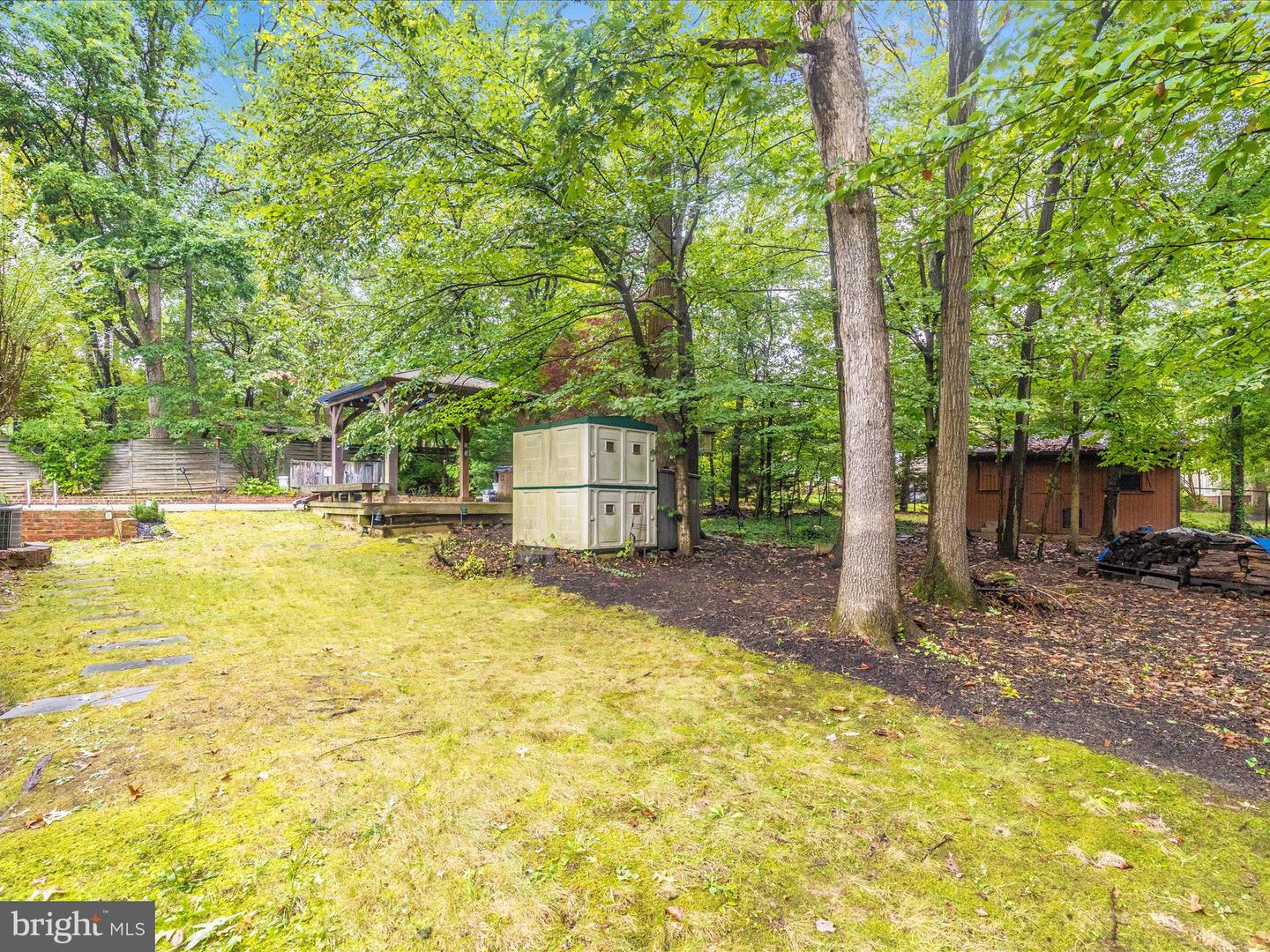 7203 HOMESTEAD PL, SPRINGFIELD, Virginia 22151, 4 Bedrooms Bedrooms, ,2 BathroomsBathrooms,Residential,For sale,7203 HOMESTEAD PL,VAFX2275772 MLS # VAFX2275772