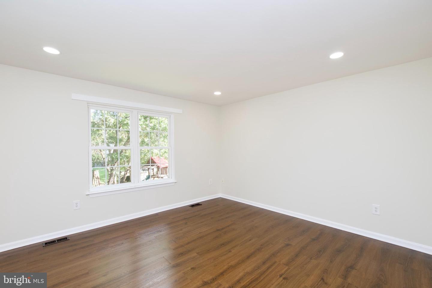 10217 MCKEAN CT, GREAT FALLS, Virginia 22066, 4 Bedrooms Bedrooms, ,3 BathroomsBathrooms,Residential,For sale,10217 MCKEAN CT,VALO2109482 MLS # VALO2109482 10217 MCKEAN CT, GREAT FALLS, Virginia 22066, 4 Bedrooms Bedrooms, ,3 BathroomsBathrooms,Residential,For sale,10217 MCKEAN CT,VALO2109482 MLS # VALO2109482