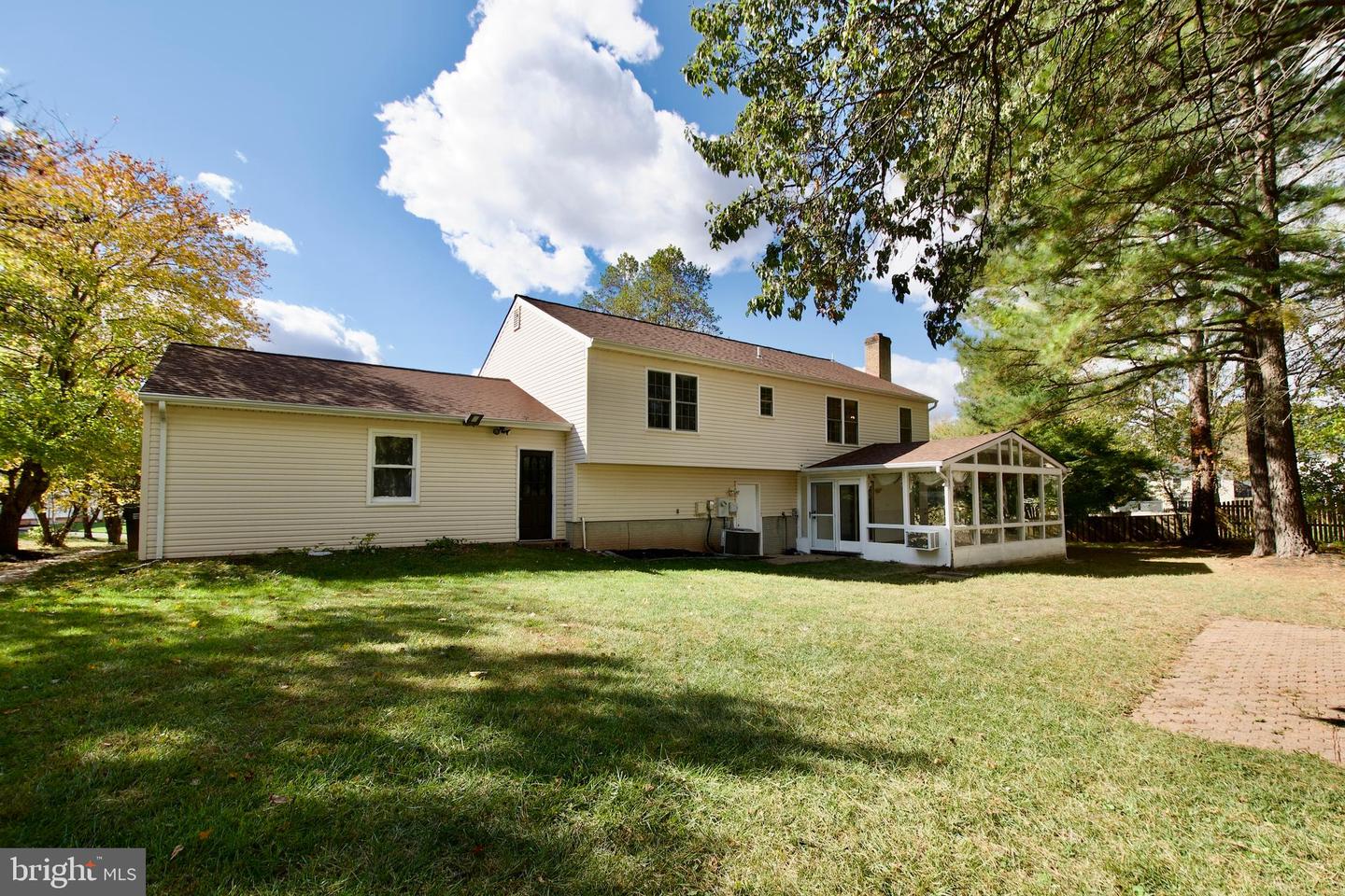10217 MCKEAN CT, GREAT FALLS, Virginia 22066, 4 Bedrooms Bedrooms, ,3 BathroomsBathrooms,Residential,For sale,10217 MCKEAN CT,VALO2109482 MLS # VALO2109482 10217 MCKEAN CT, GREAT FALLS, Virginia 22066, 4 Bedrooms Bedrooms, ,3 BathroomsBathrooms,Residential,For sale,10217 MCKEAN CT,VALO2109482 MLS # VALO2109482