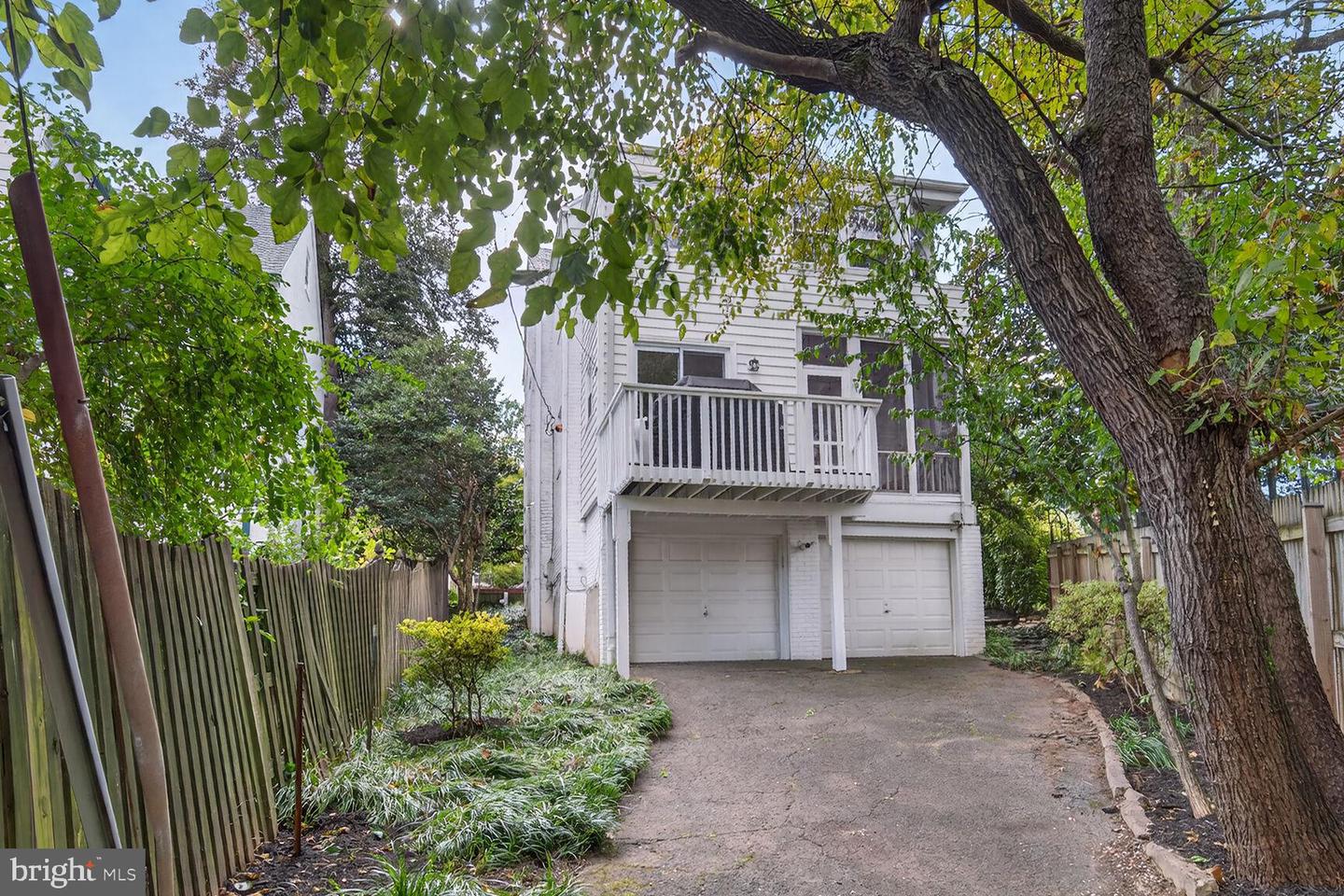 1013 26TH ST S, ARLINGTON, Virginia 22202, 4 Bedrooms Bedrooms, ,2 BathroomsBathrooms,Residential,For sale,1013 26TH ST S,VAAR2065254 MLS # VAAR2065254 1013 26TH ST S, ARLINGTON, Virginia 22202, 4 Bedrooms Bedrooms, ,2 BathroomsBathrooms,Residential,For sale,1013 26TH ST S,VAAR2065254 MLS # VAAR2065254