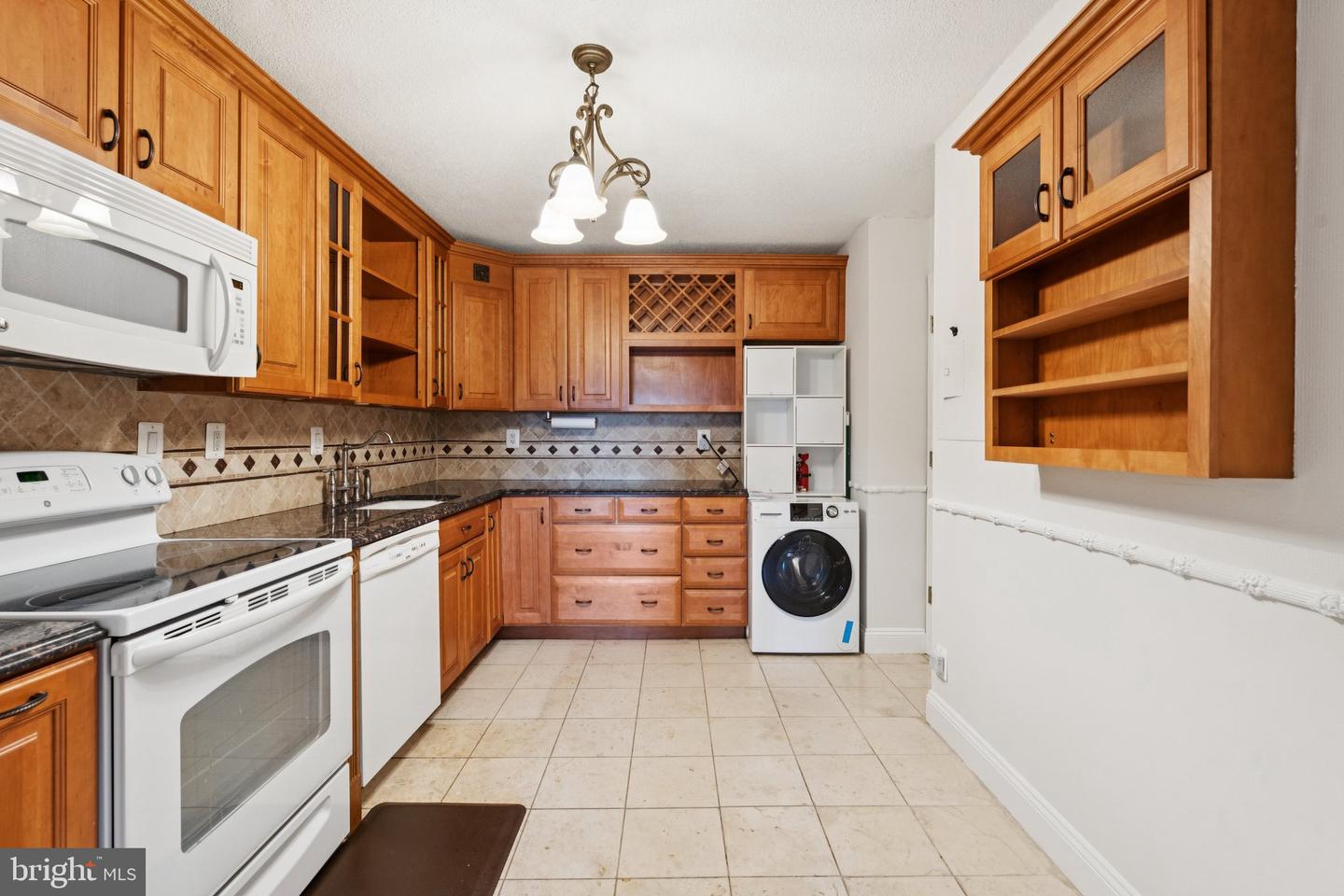 205 YOAKUM PKWY #823, ALEXANDRIA, Virginia 22304, 2 Bedrooms Bedrooms, ,2 BathroomsBathrooms,Residential,For sale,205 YOAKUM PKWY #823,VAAX2051096 MLS # VAAX2051096 205 YOAKUM PKWY #823, ALEXANDRIA, Virginia 22304, 2 Bedrooms Bedrooms, ,2 BathroomsBathrooms,Residential,For sale,205 YOAKUM PKWY #823,VAAX2051096 MLS # VAAX2051096