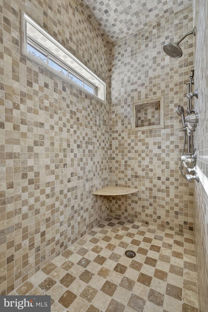 1631 BACK MOUNTAIN RD, WINCHESTER, Virginia 22603, 5 Bedrooms Bedrooms, ,2 BathroomsBathrooms,Residential,For sale,1631 BACK MOUNTAIN RD,VAFV2037610 MLS # VAFV2037610