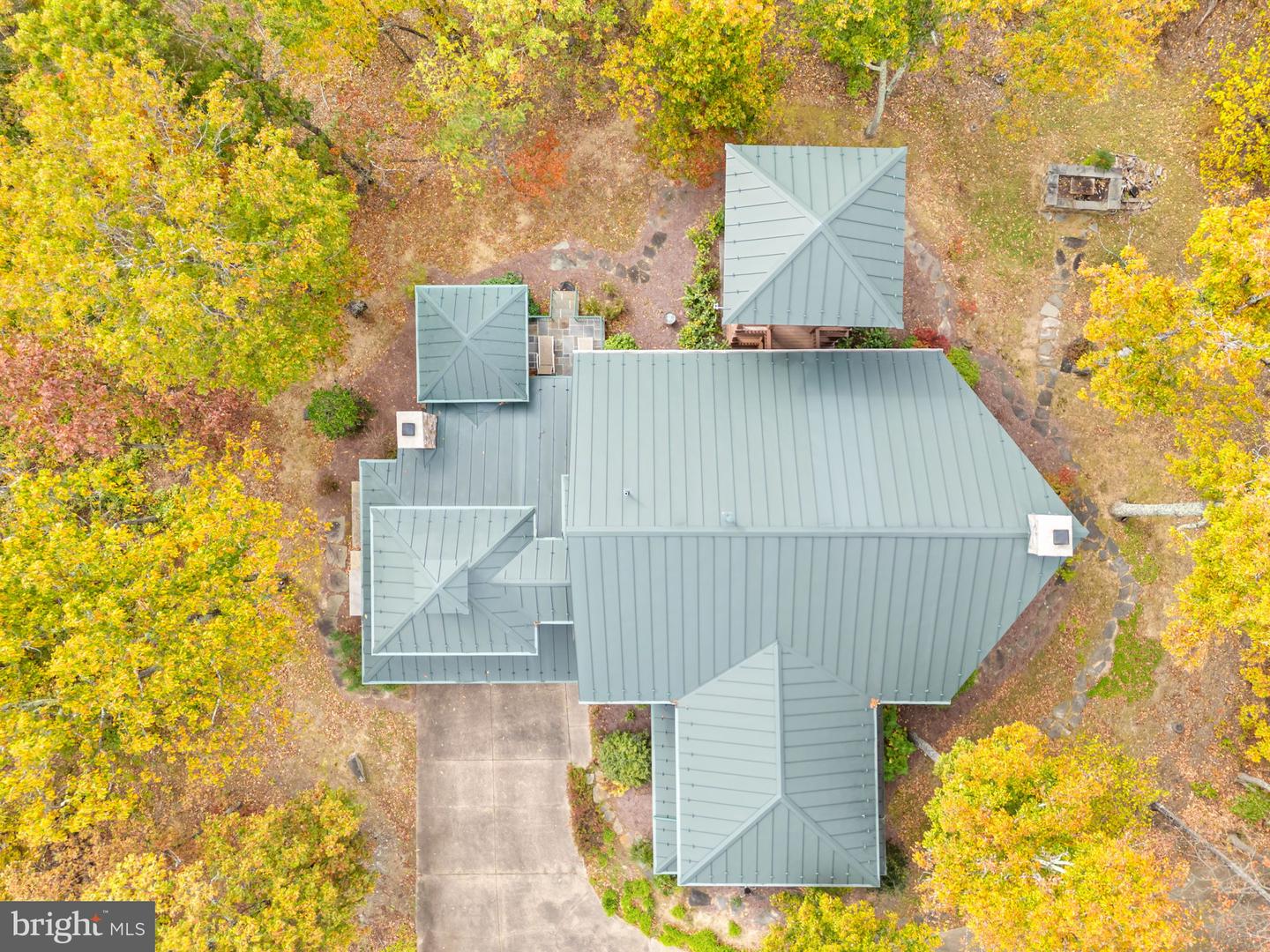 1631 BACK MOUNTAIN RD, WINCHESTER, Virginia 22603, 5 Bedrooms Bedrooms, ,2 BathroomsBathrooms,Residential,For sale,1631 BACK MOUNTAIN RD,VAFV2037610 MLS # VAFV2037610
