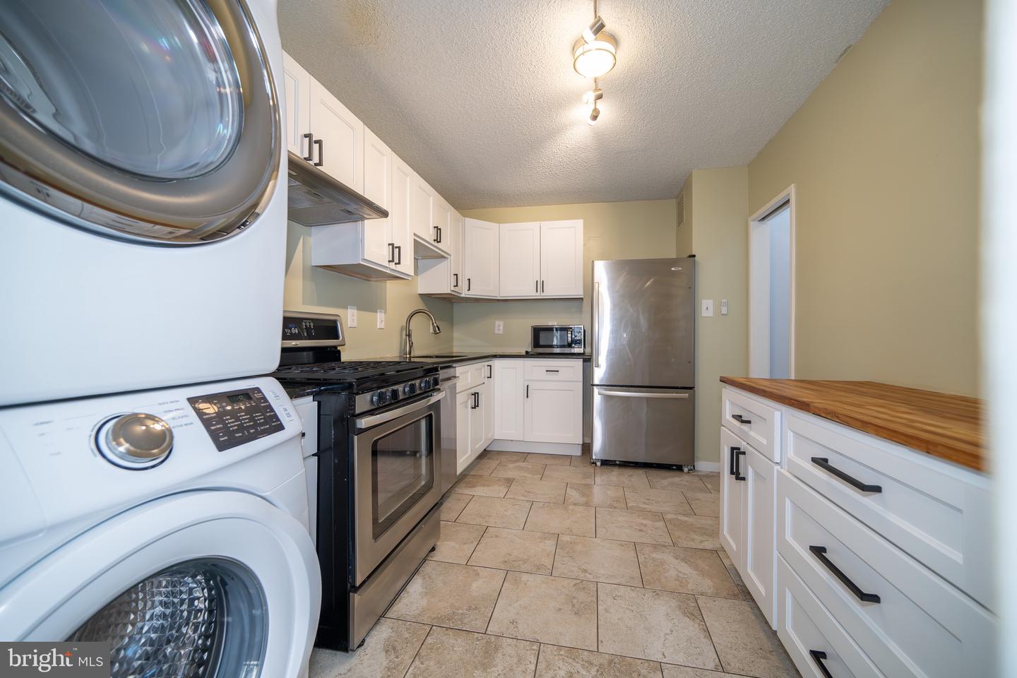 3705 S GEORGE MASON DR #1617S, FALLS CHURCH, Virginia 22041, 2 Bedrooms Bedrooms, ,2 BathroomsBathrooms,Residential,For sale,3705 S GEORGE MASON DR #1617S,VAFX2275652 MLS # VAFX2275652 3705 S GEORGE MASON DR #1617S, FALLS CHURCH, Virginia 22041, 2 Bedrooms Bedrooms, ,2 BathroomsBathrooms,Residential,For sale,3705 S GEORGE MASON DR #1617S,VAFX2275652 MLS # VAFX2275652