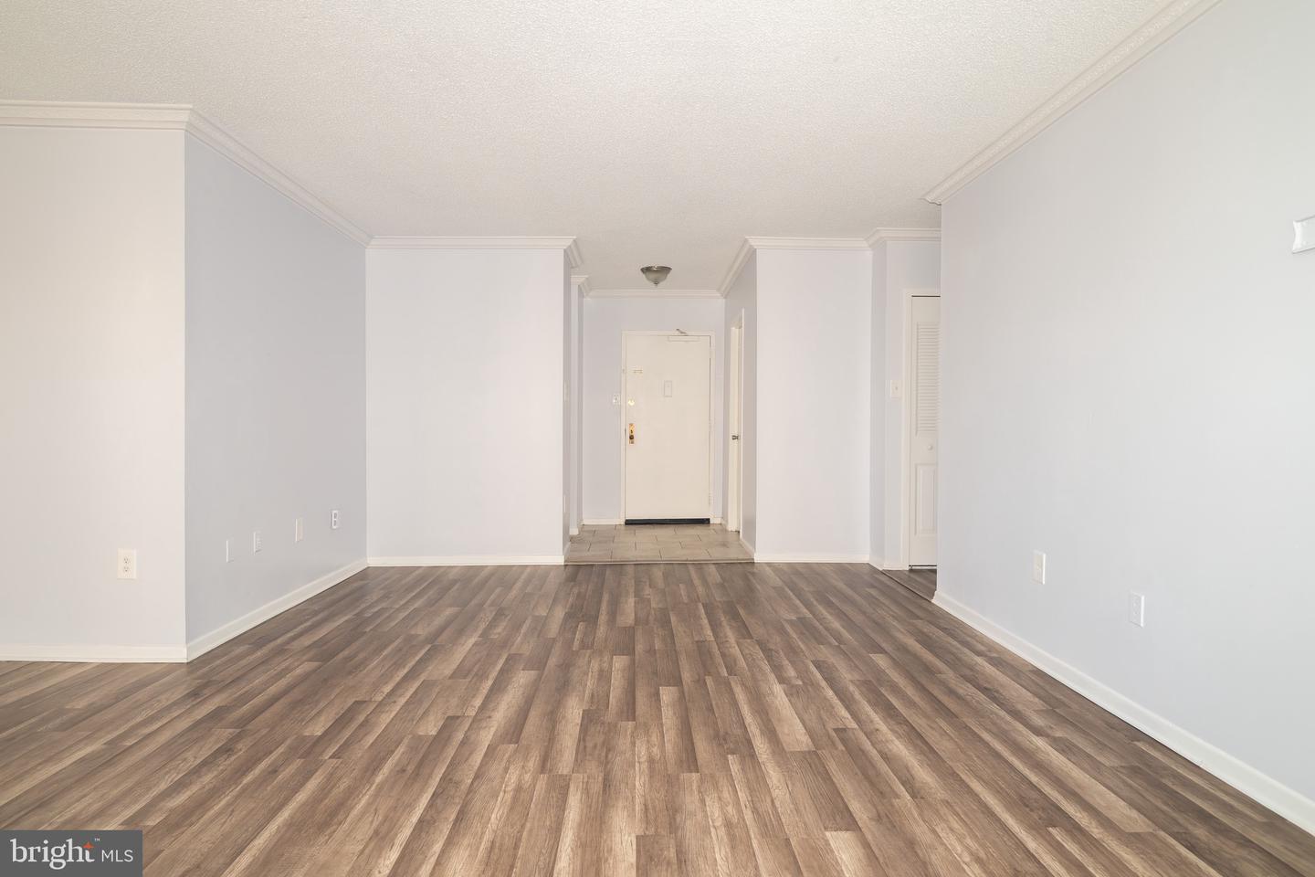 3705 S GEORGE MASON DR #1617S, FALLS CHURCH, Virginia 22041, 2 Bedrooms Bedrooms, ,2 BathroomsBathrooms,Residential,For sale,3705 S GEORGE MASON DR #1617S,VAFX2275652 MLS # VAFX2275652 3705 S GEORGE MASON DR #1617S, FALLS CHURCH, Virginia 22041, 2 Bedrooms Bedrooms, ,2 BathroomsBathrooms,Residential,For sale,3705 S GEORGE MASON DR #1617S,VAFX2275652 MLS # VAFX2275652