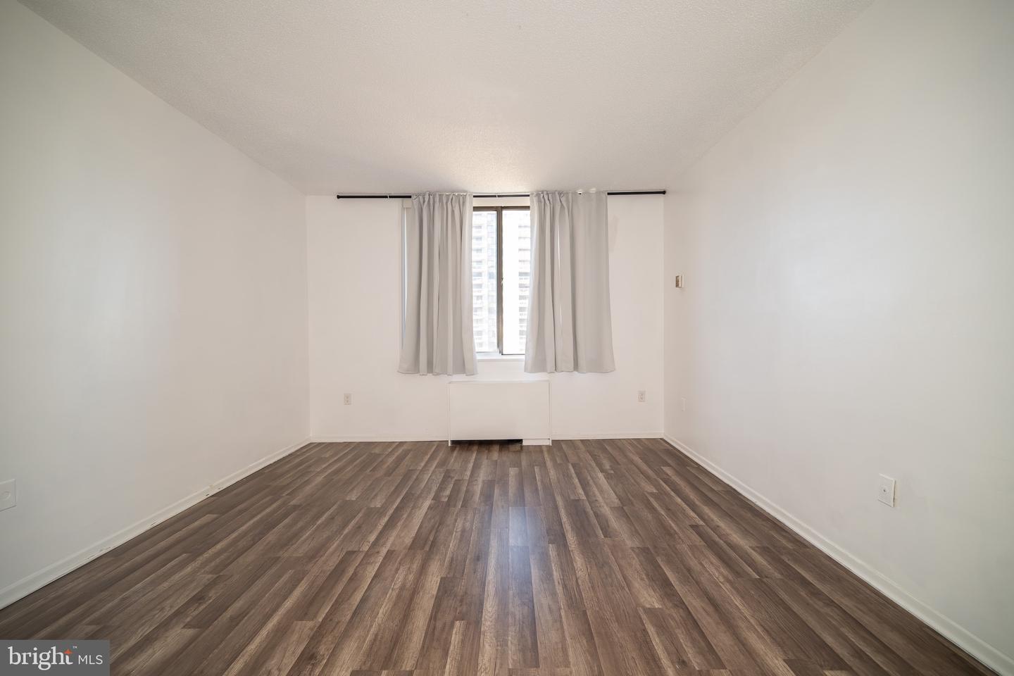 3705 S GEORGE MASON DR #1617S, FALLS CHURCH, Virginia 22041, 2 Bedrooms Bedrooms, ,2 BathroomsBathrooms,Residential,For sale,3705 S GEORGE MASON DR #1617S,VAFX2275652 MLS # VAFX2275652 3705 S GEORGE MASON DR #1617S, FALLS CHURCH, Virginia 22041, 2 Bedrooms Bedrooms, ,2 BathroomsBathrooms,Residential,For sale,3705 S GEORGE MASON DR #1617S,VAFX2275652 MLS # VAFX2275652