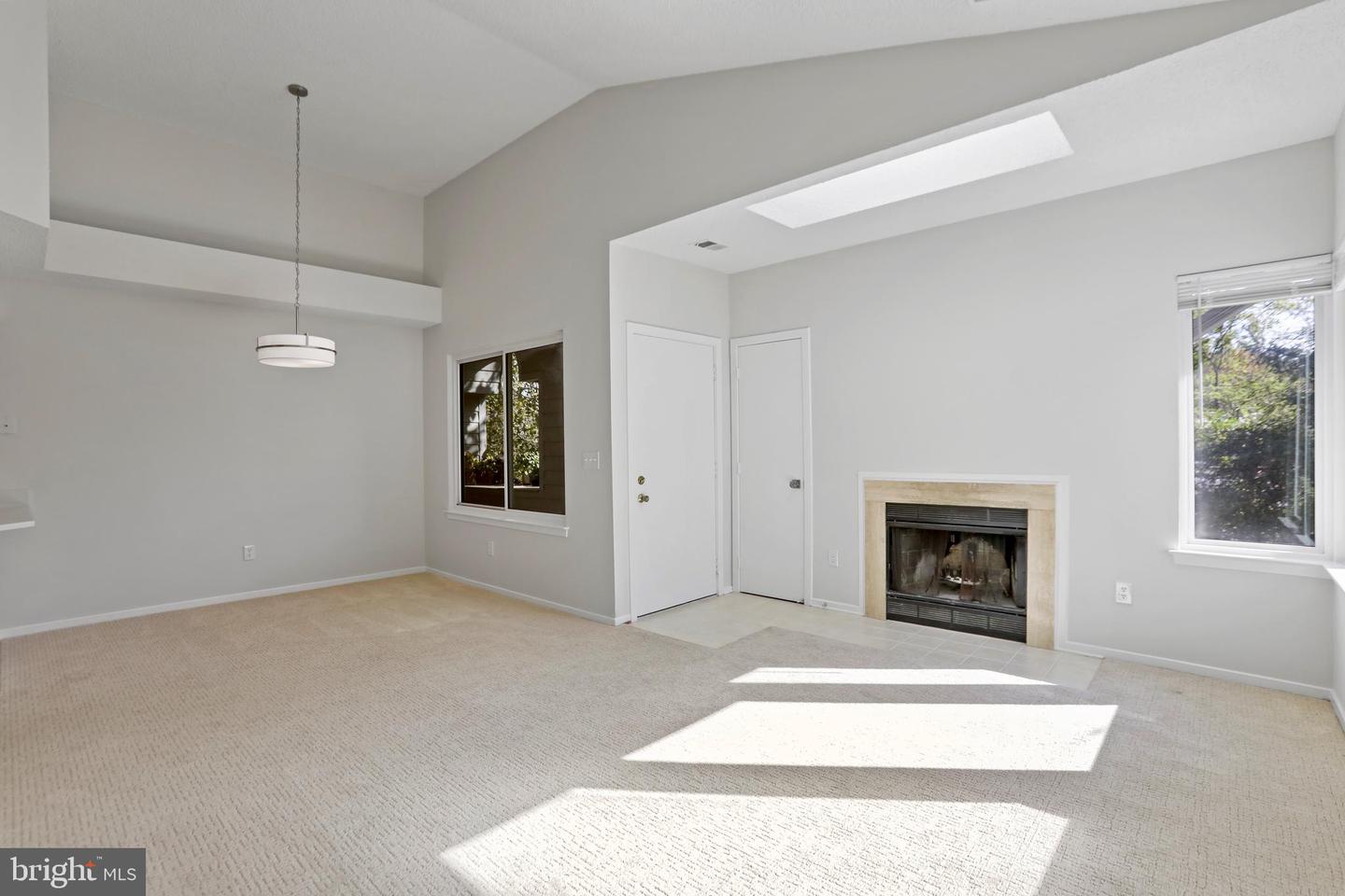 11737-B SUMMERCHASE CIR, RESTON, Virginia 20194, 2 Bedrooms Bedrooms, ,1 BathroomBathrooms,Residential,For sale,11737-B SUMMERCHASE CIR,VAFX2275816 MLS # VAFX2275816 11737-B SUMMERCHASE CIR, RESTON, Virginia 20194, 2 Bedrooms Bedrooms, ,1 BathroomBathrooms,Residential,For sale,11737-B SUMMERCHASE CIR,VAFX2275816 MLS # VAFX2275816