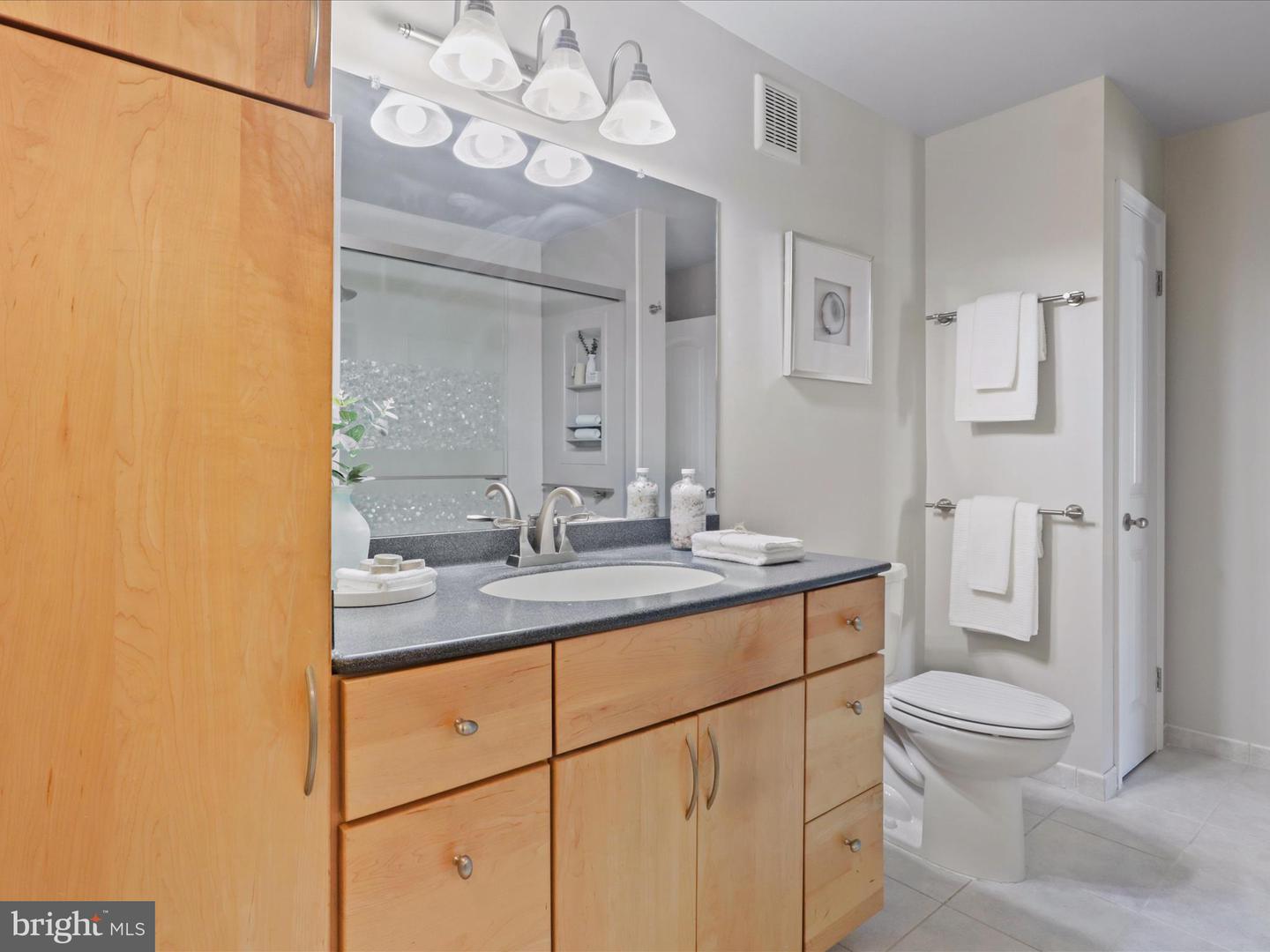 7757 WILLOW POINT DR #7757, FALLS CHURCH, Virginia 22042, 2 Bedrooms Bedrooms, ,1 BathroomBathrooms,Residential,For sale,7757 WILLOW POINT DR #7757,VAFX2275602 MLS # VAFX2275602